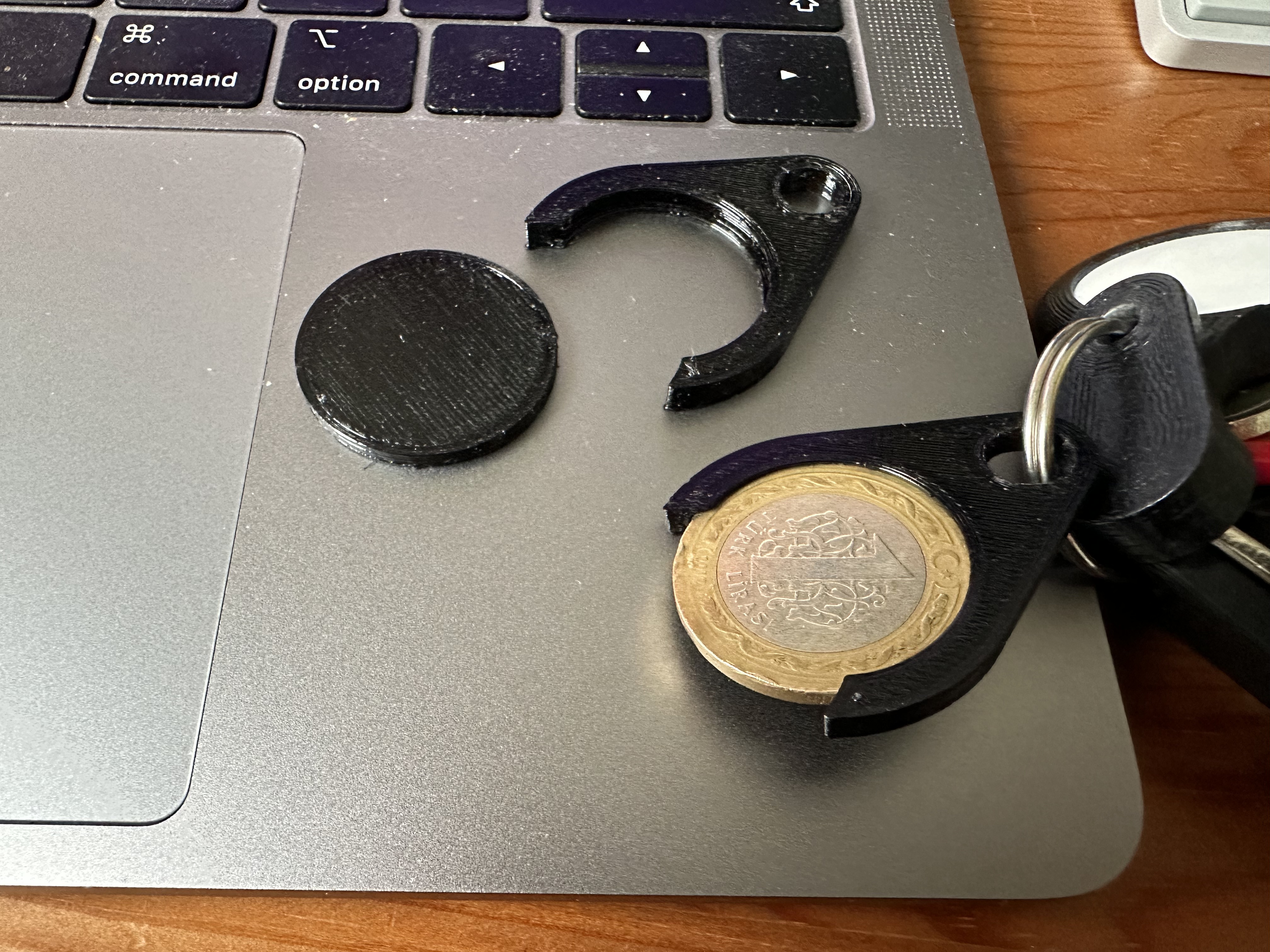 Shopping cart token and holder for Keychain