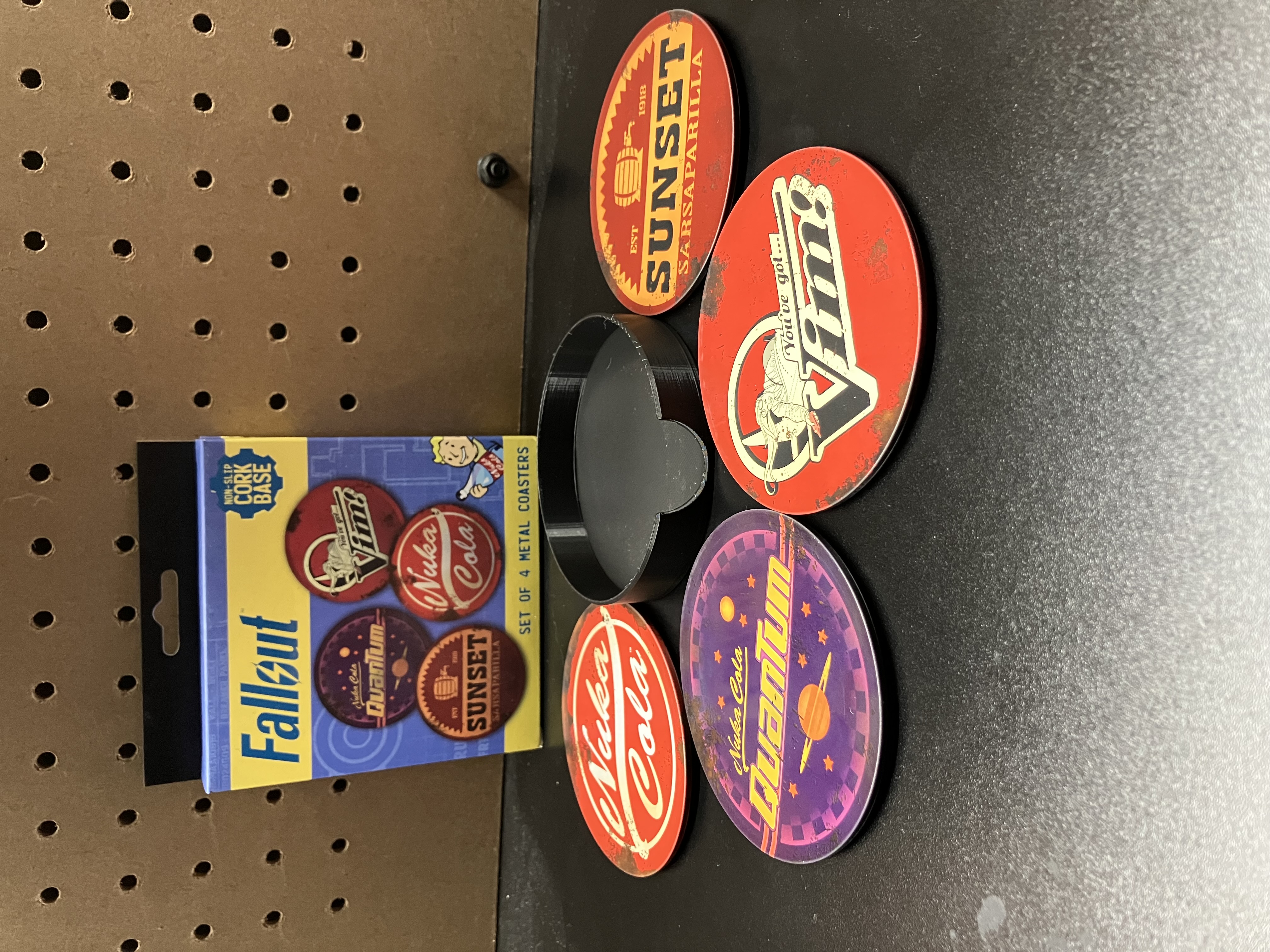 Miniatura 3 do modelo 3D Fallout Coaster Holder