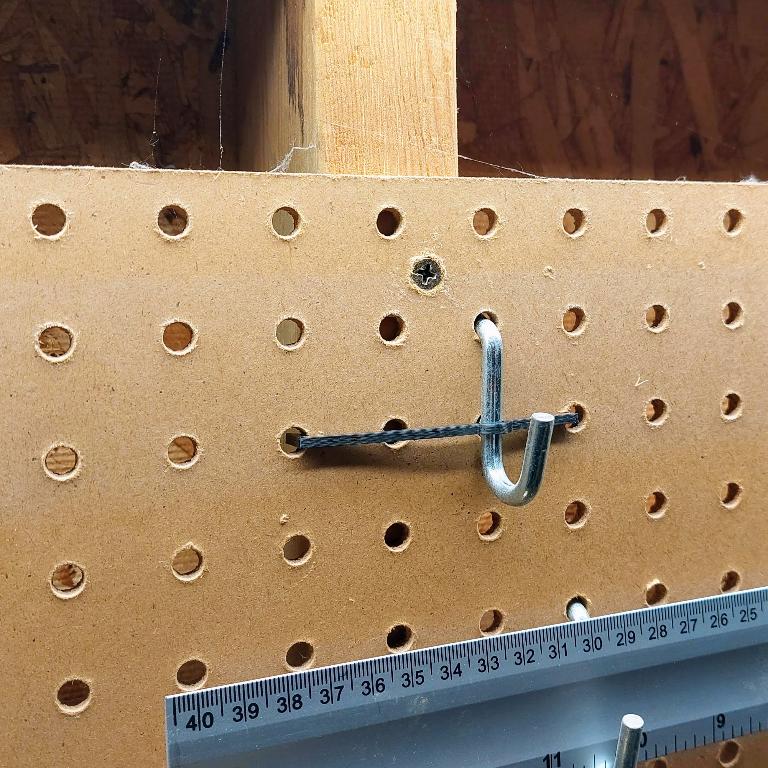 Pegboard Clips Remix by Blackcrow Download free STL model