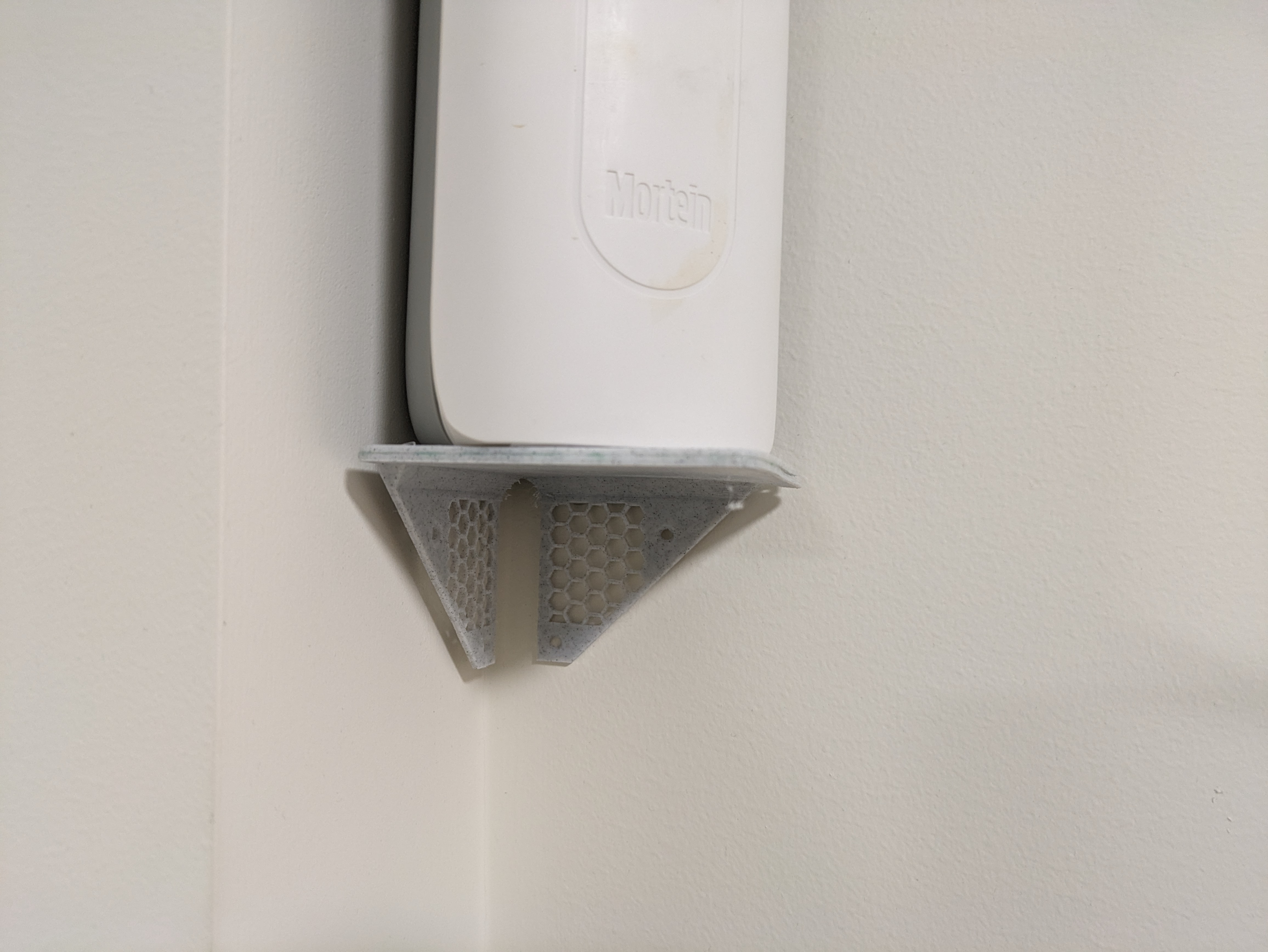 Wall Corner Stand