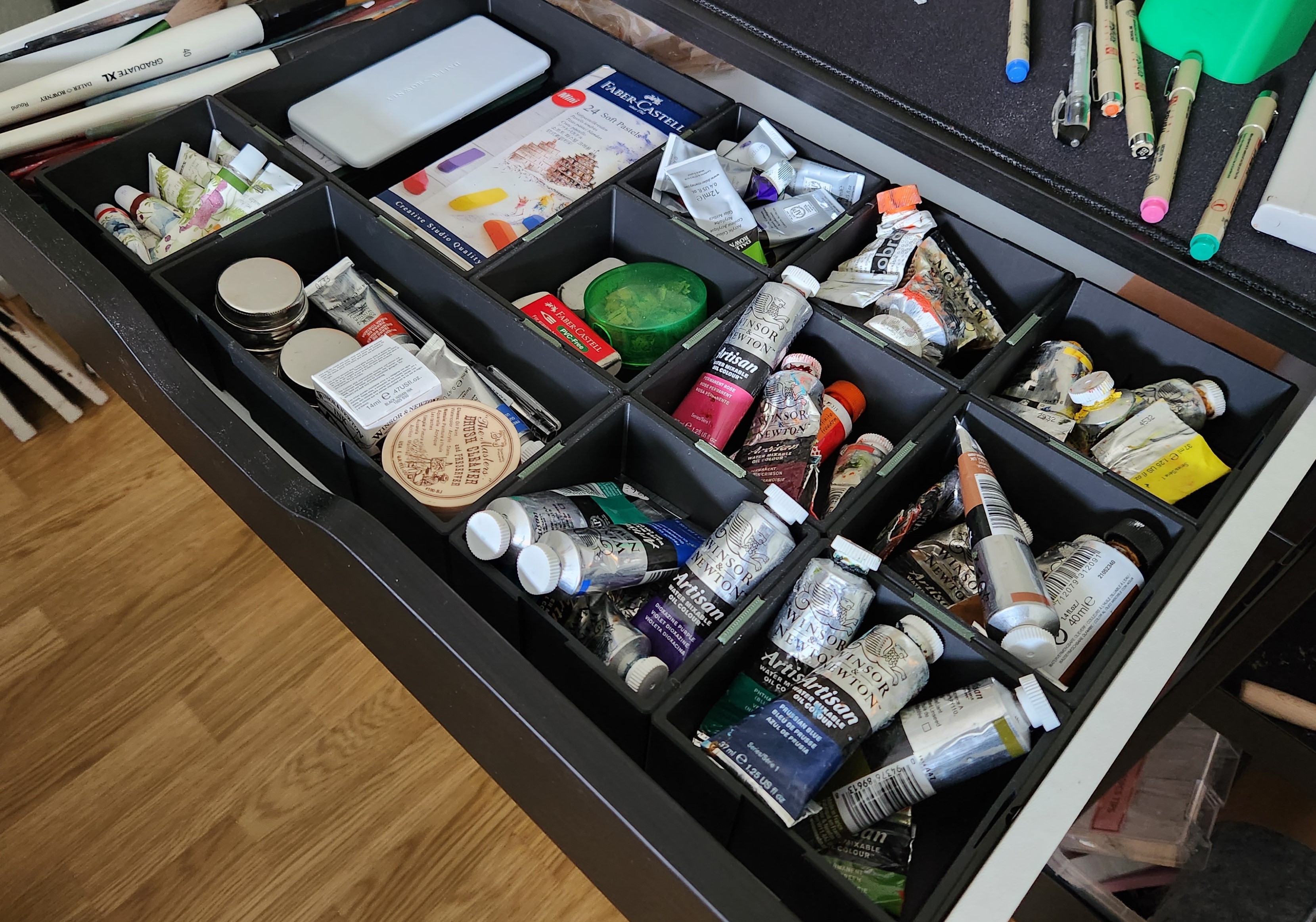 Simple drawer organizer