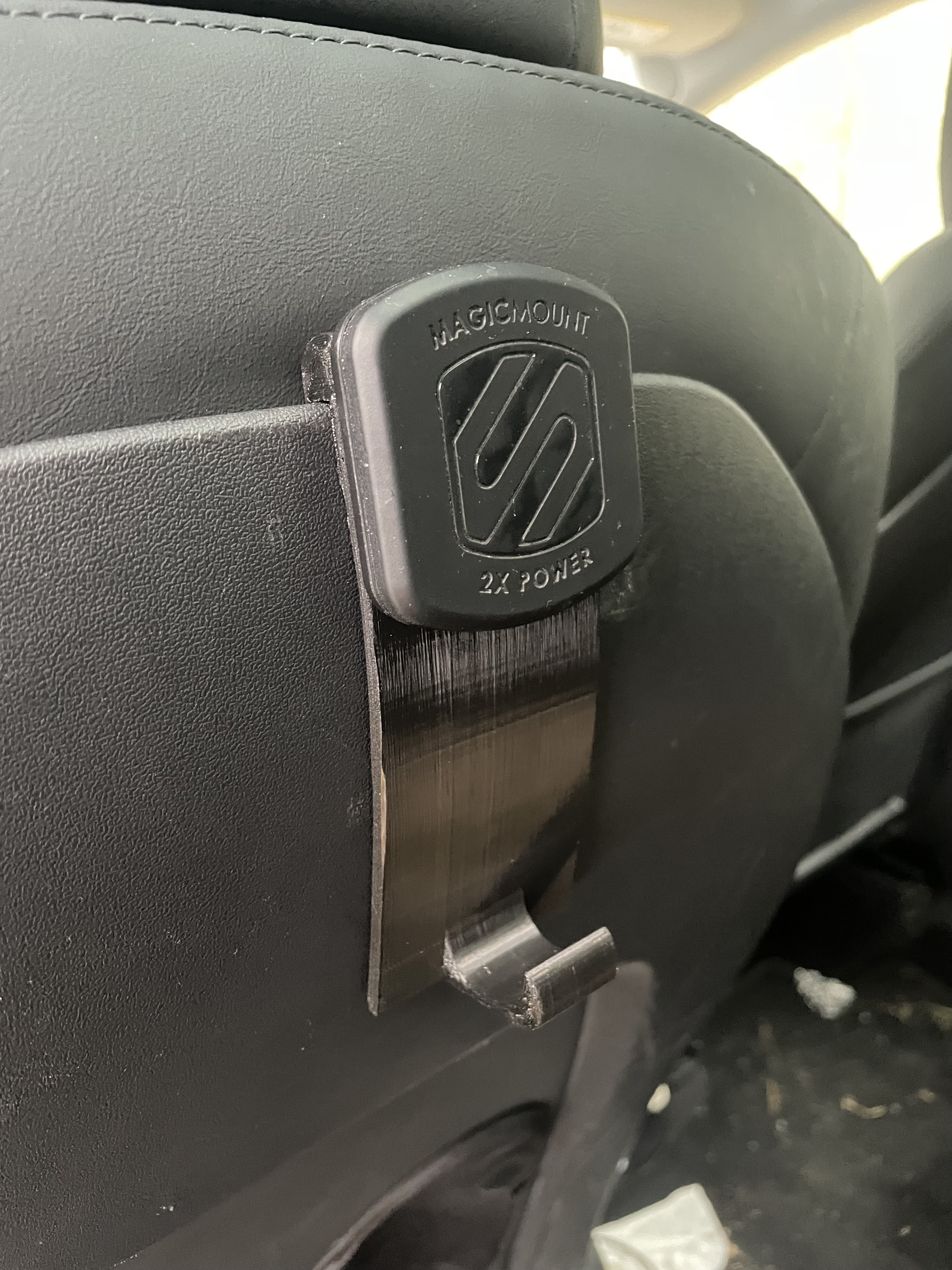 Tesla Model Y/3 Backseat iPad & Phone Holder with Headphone Hook