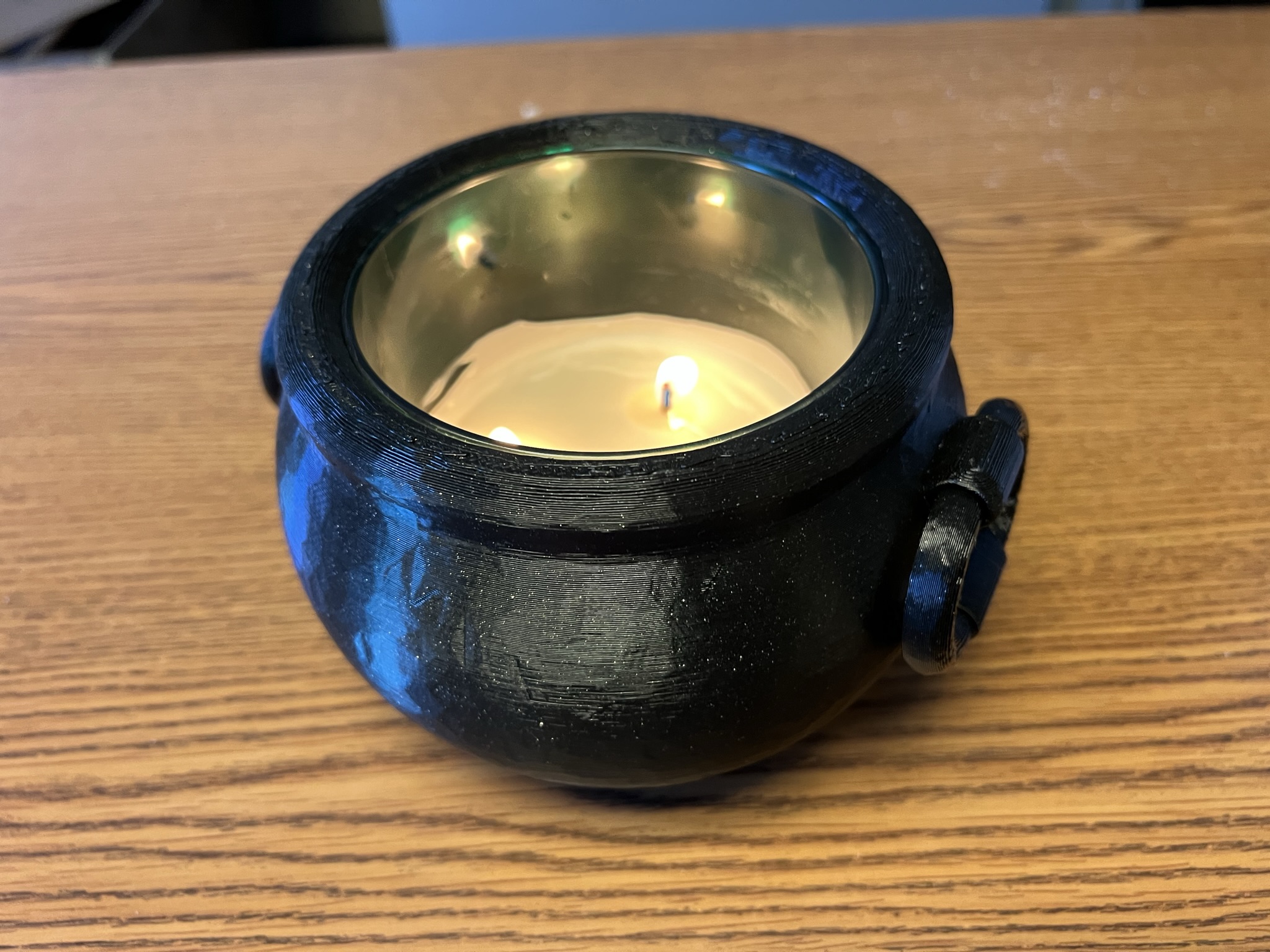 Cauldron with Moving Handles - Candle Holder