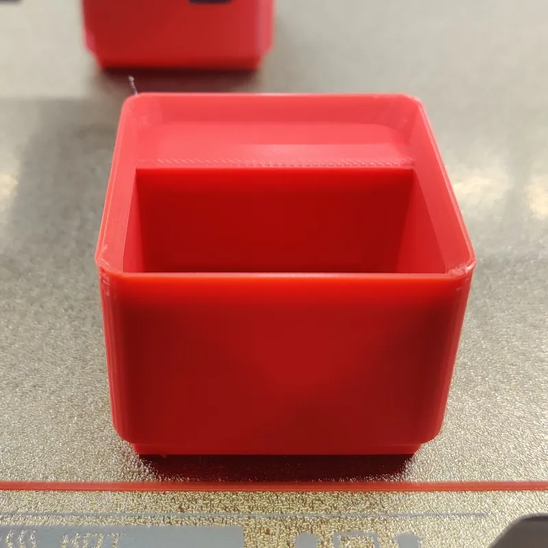 4 x 6 x 2 red plastic box