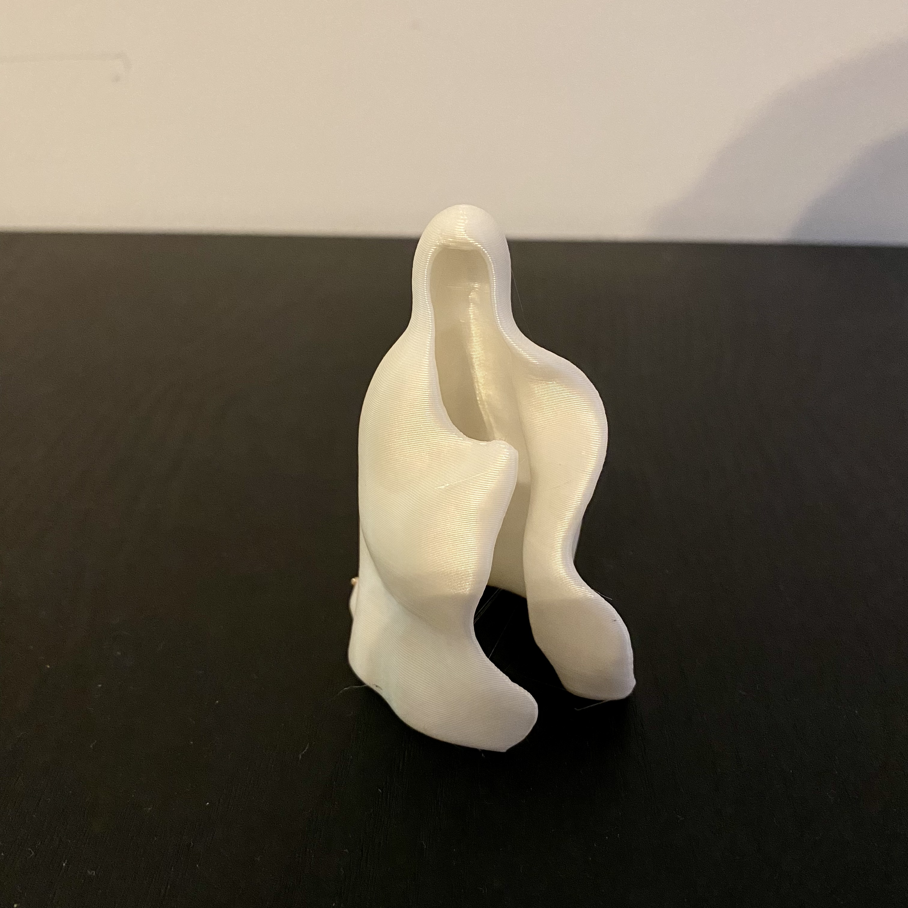 Miniatura 3 do modelo 3D Spooky ghost statue