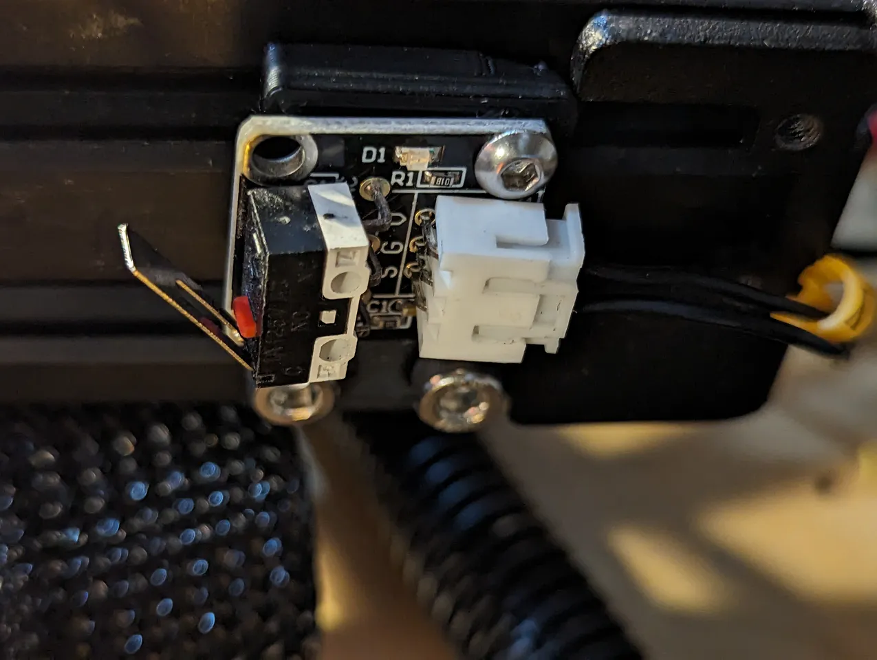 Y-Axis limit switch for Ender 3 Pro by Kubushiya | Download free