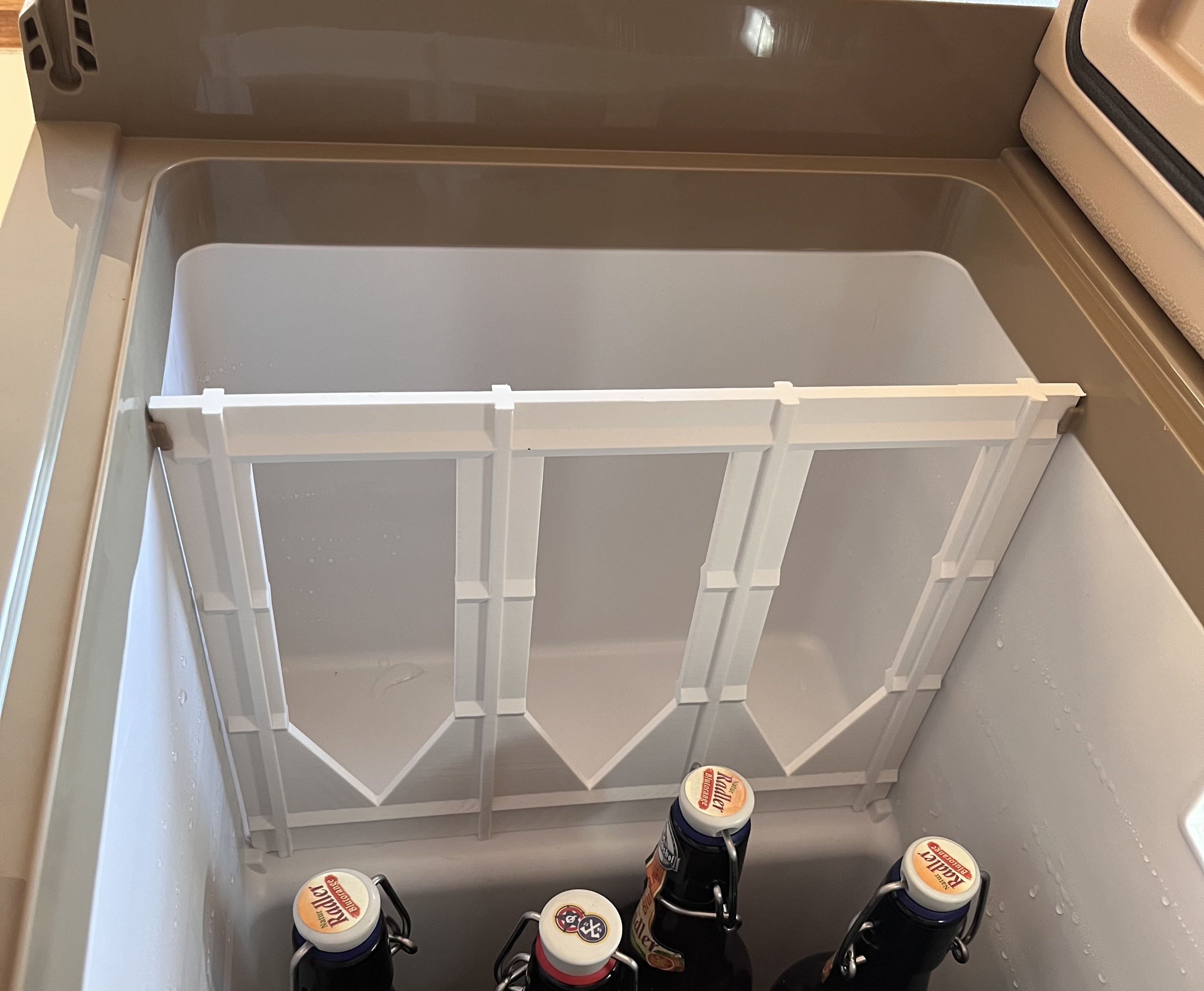 Alpicool GE50 Divider compressor fridge