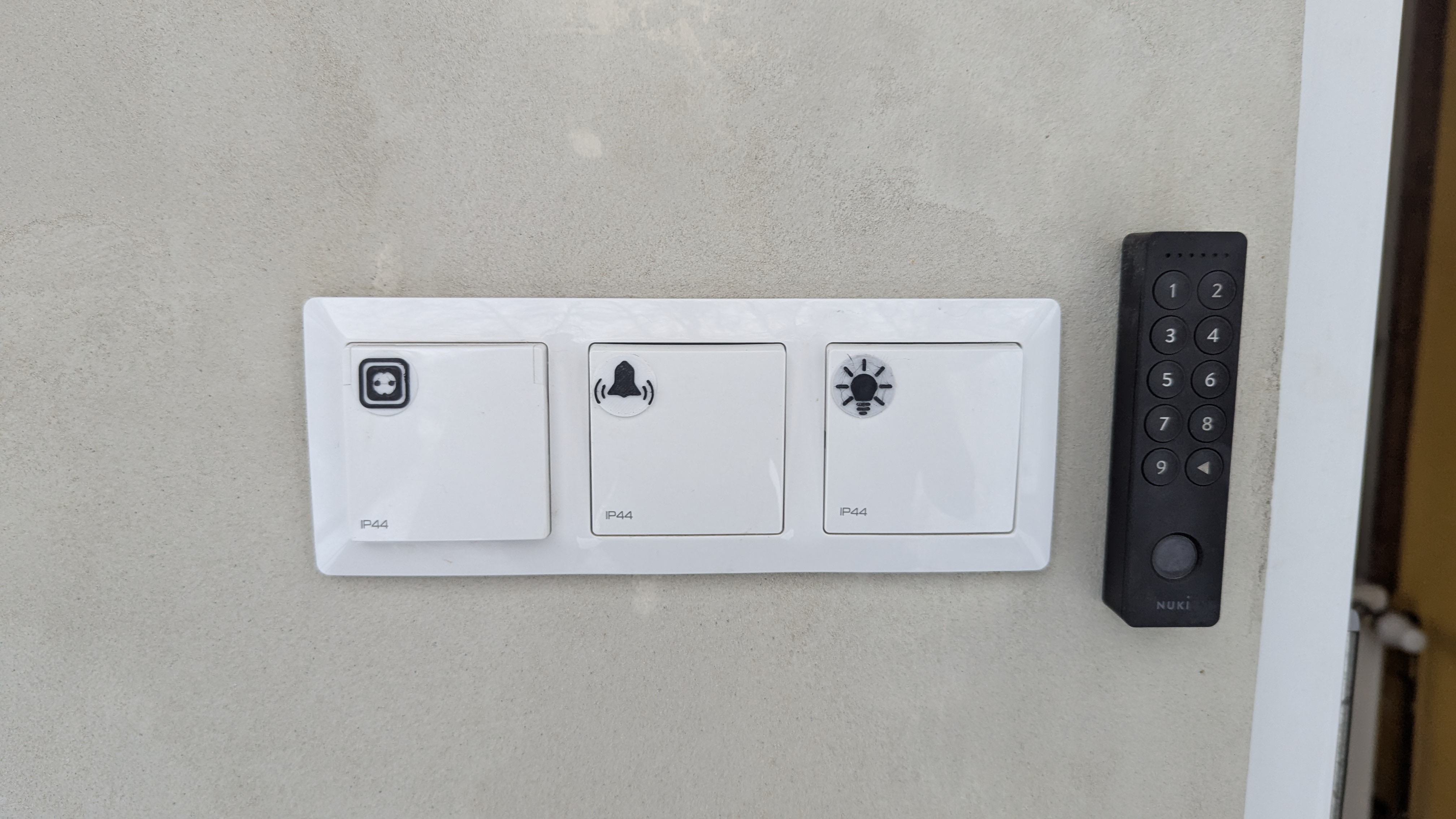 Switch icons