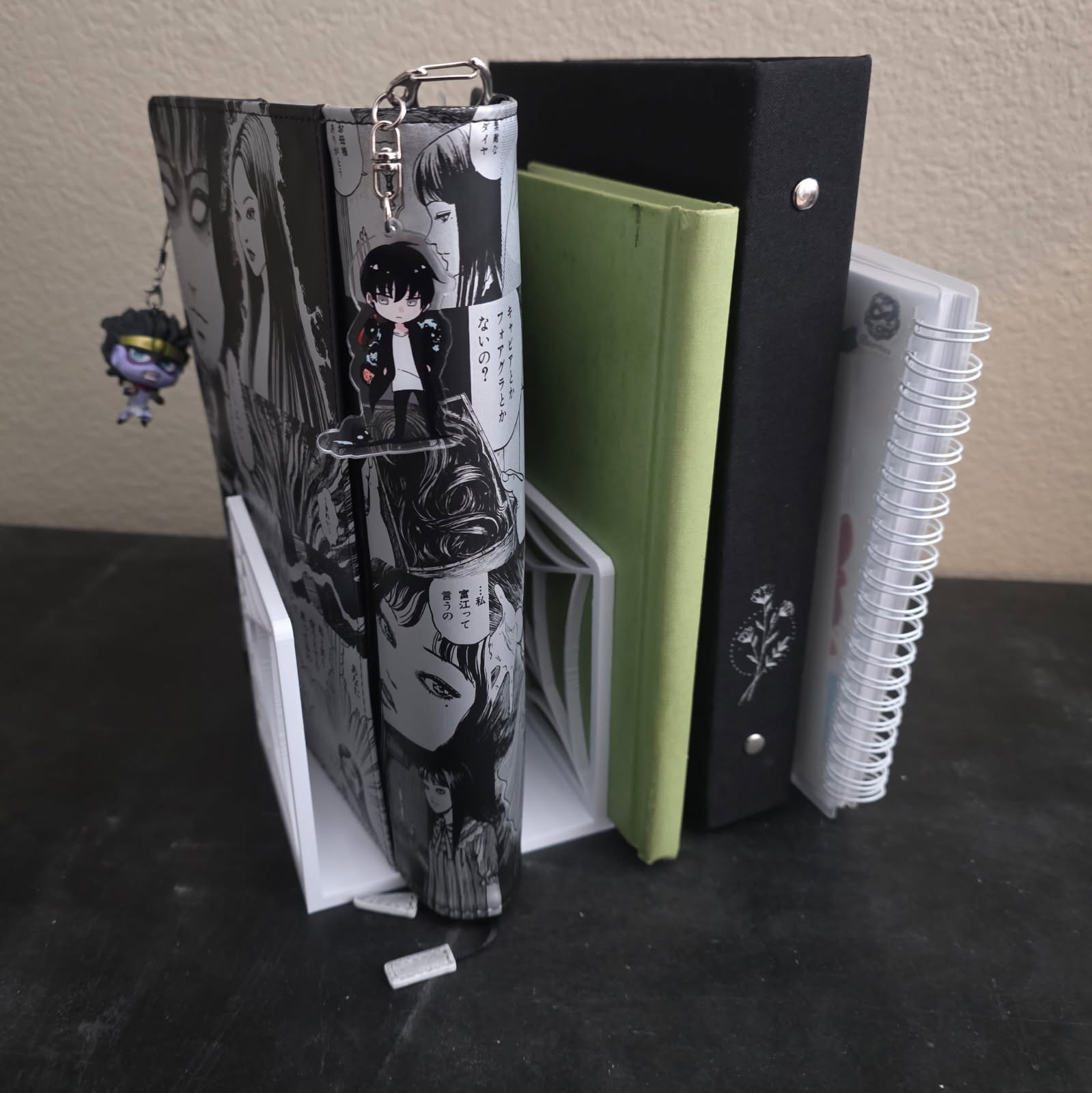 Journal Holder (Spider Web)