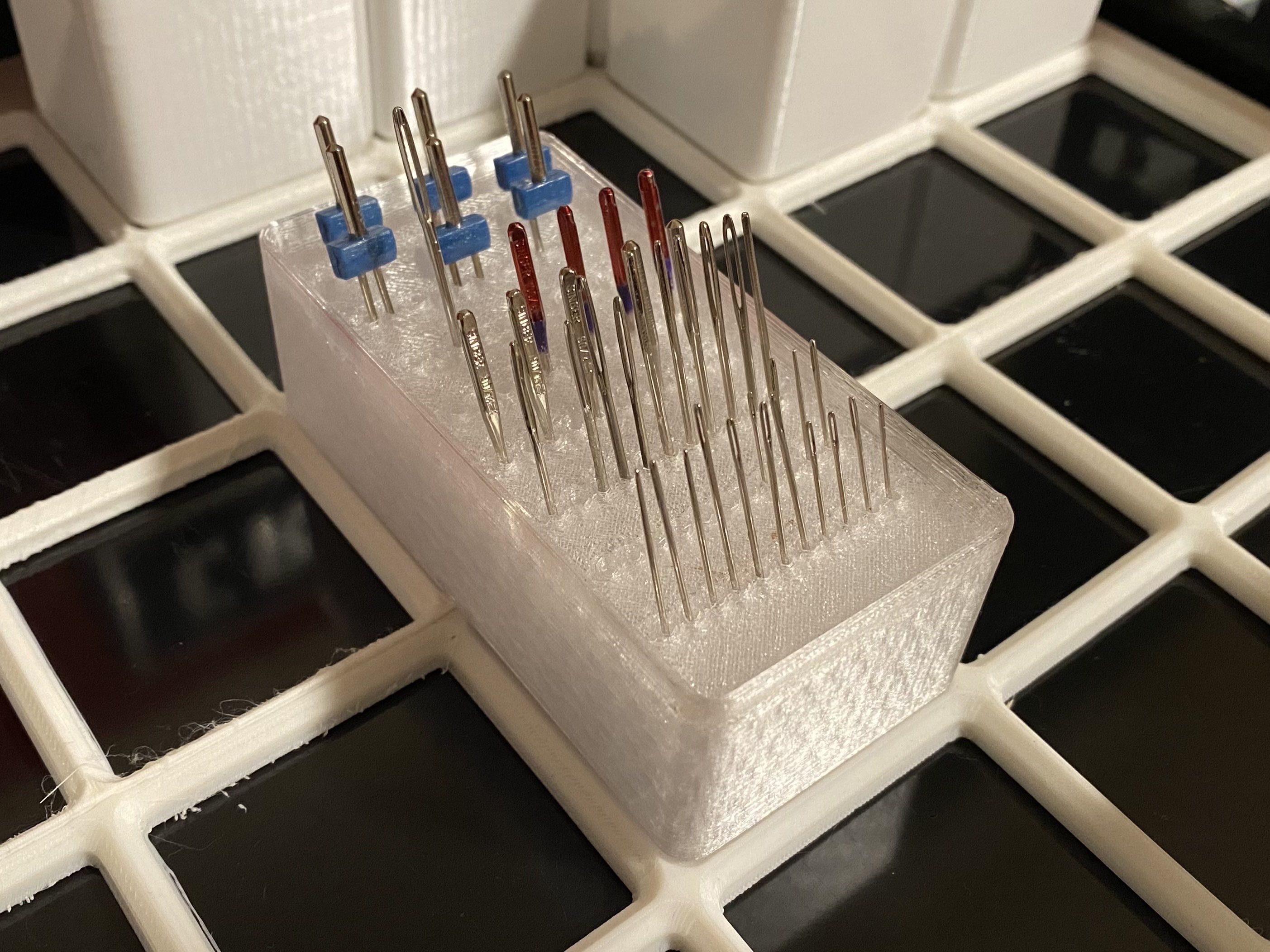 Gridfinity Sewing Needle Organizer - No text, extra columns