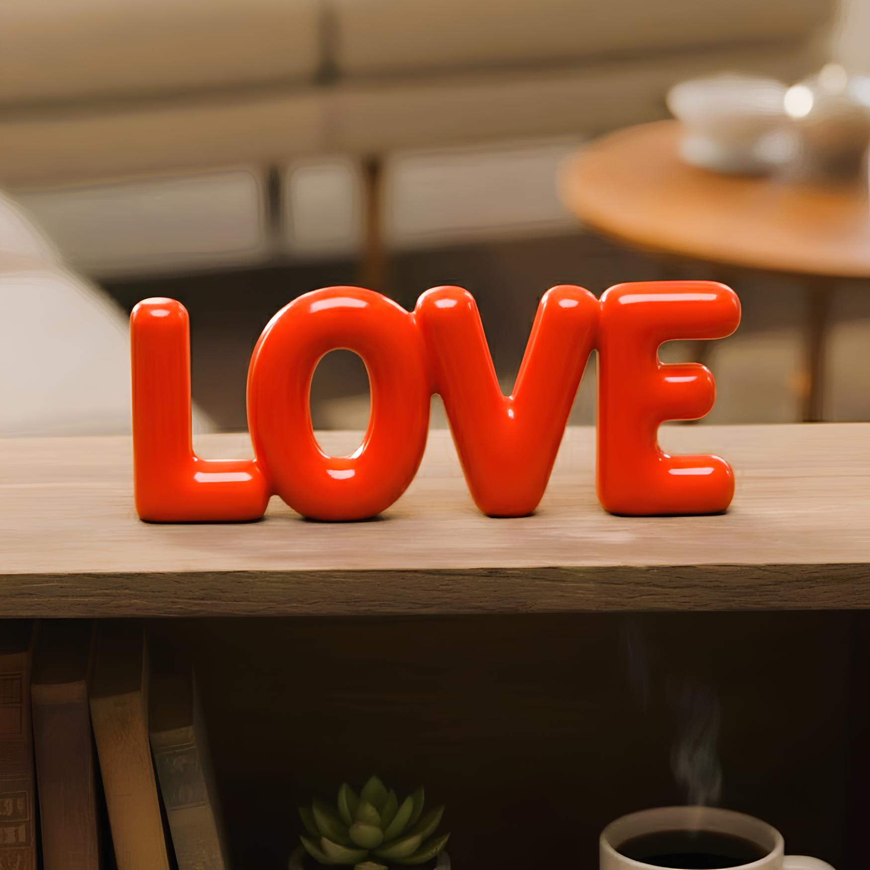 LOVE – Modern Decor Glossy Edition