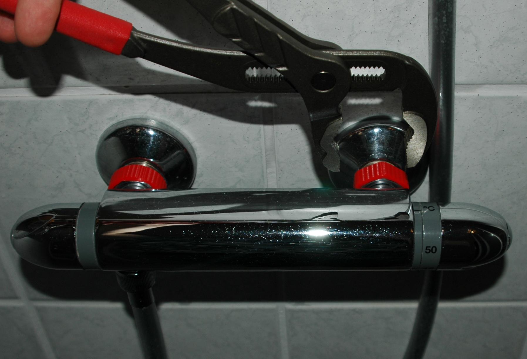Montagehilfe Duscharmatur/Mischbatterie