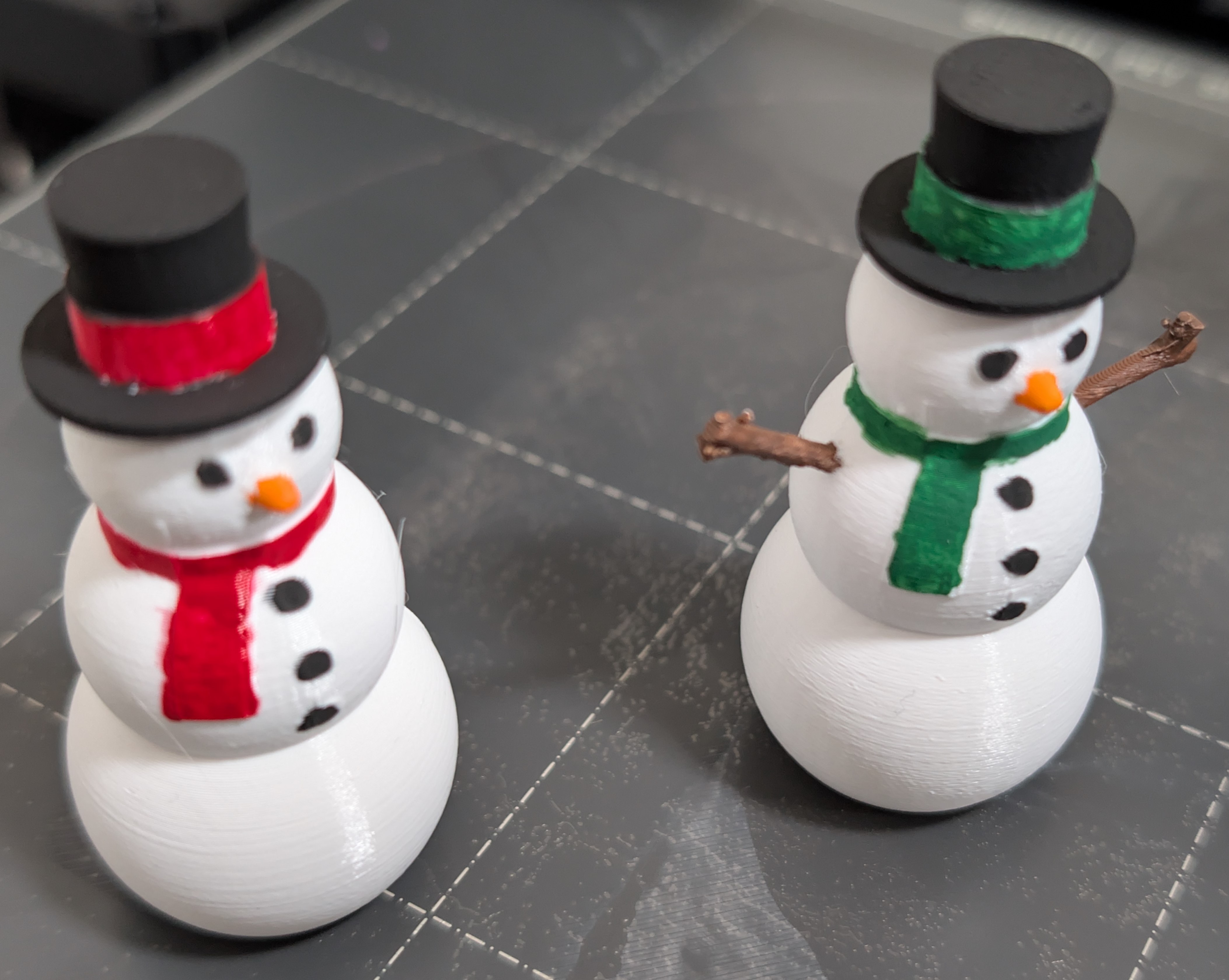 Snowmen with Hats and Scarfs 3D model thumbnail