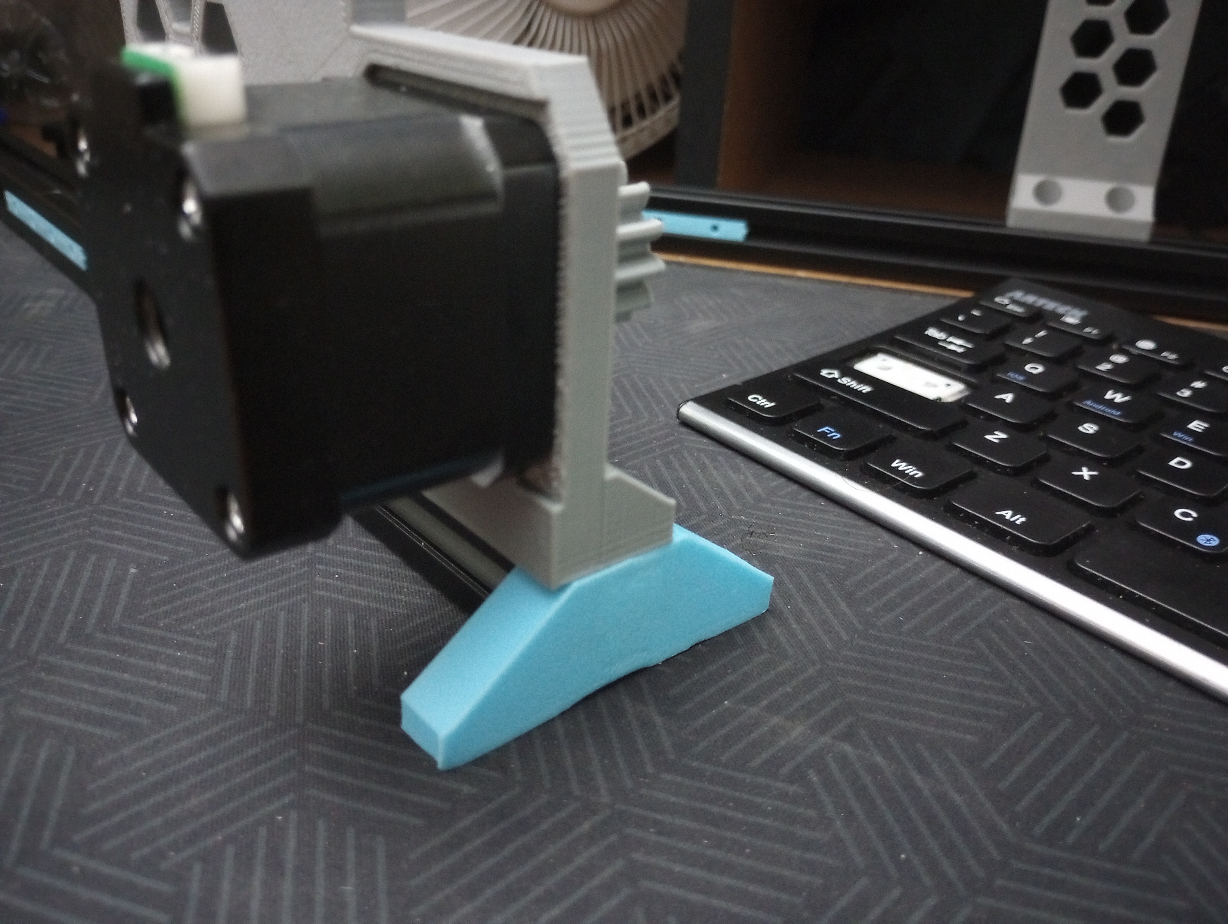 2020 extrusion feets