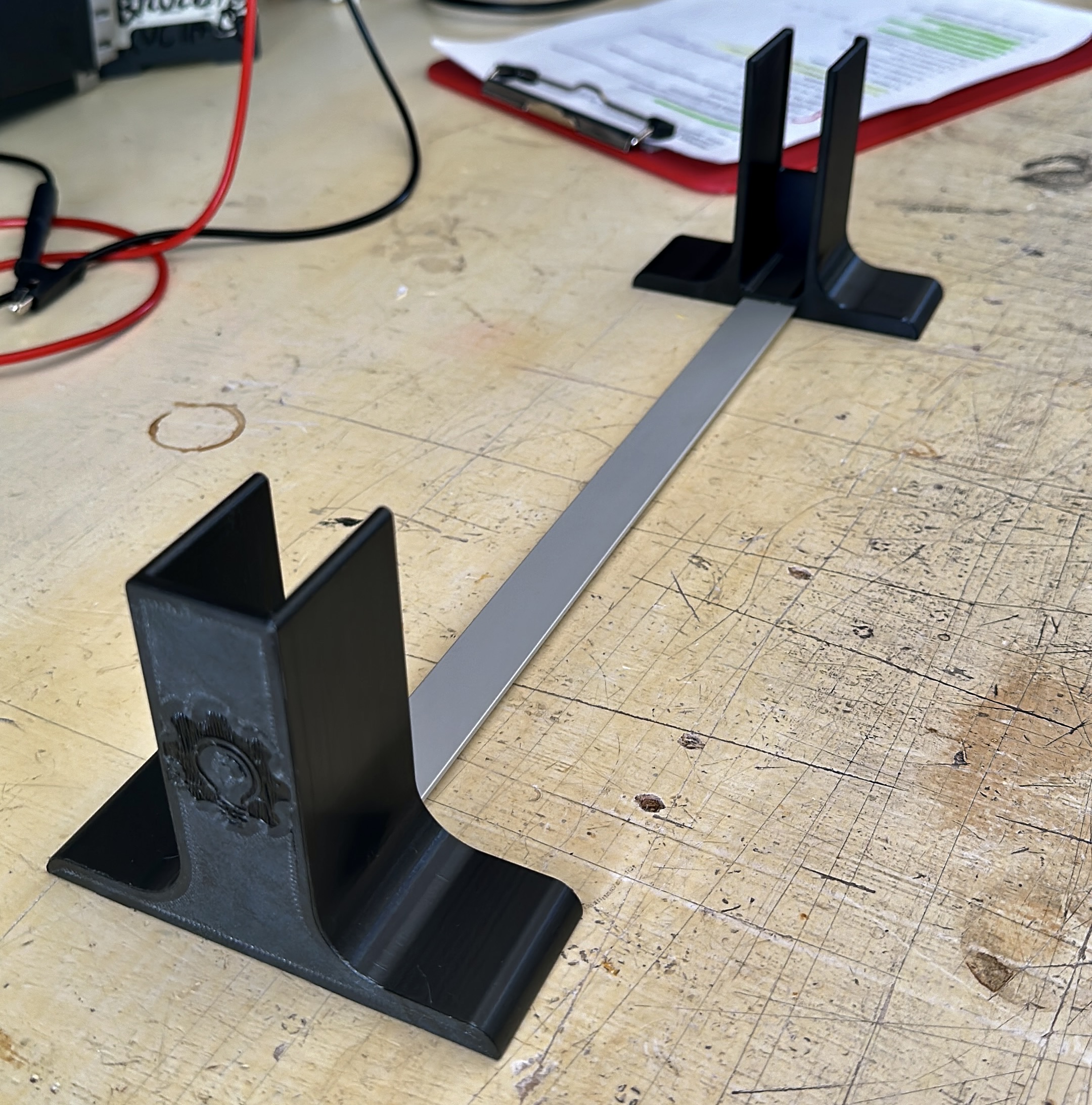 Universal Desktop Clamshell Laptop Stand by ProjektLab Download free