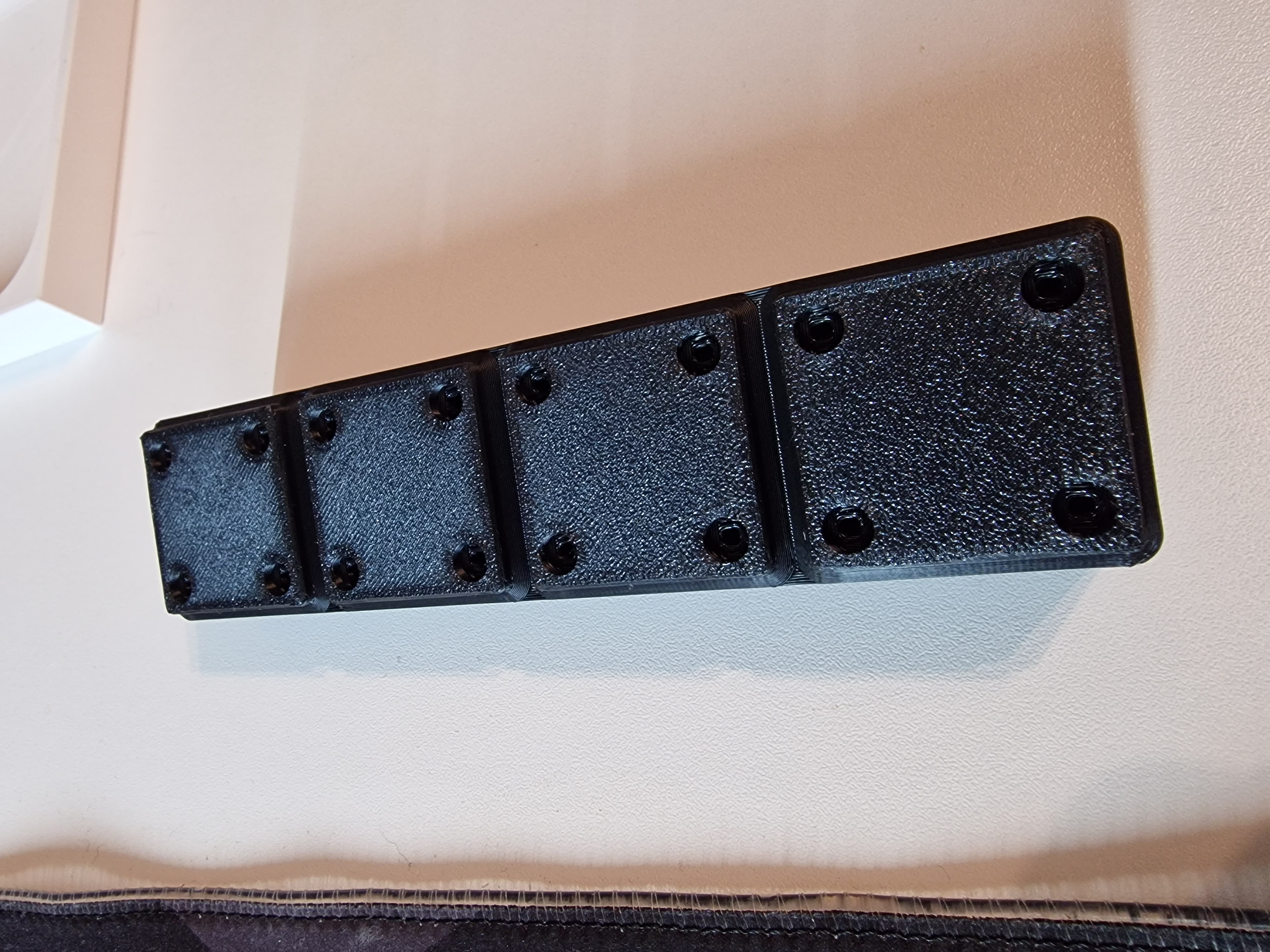 Miniatura 2 do modelo 3D Gridfinity deburring tool magnetic