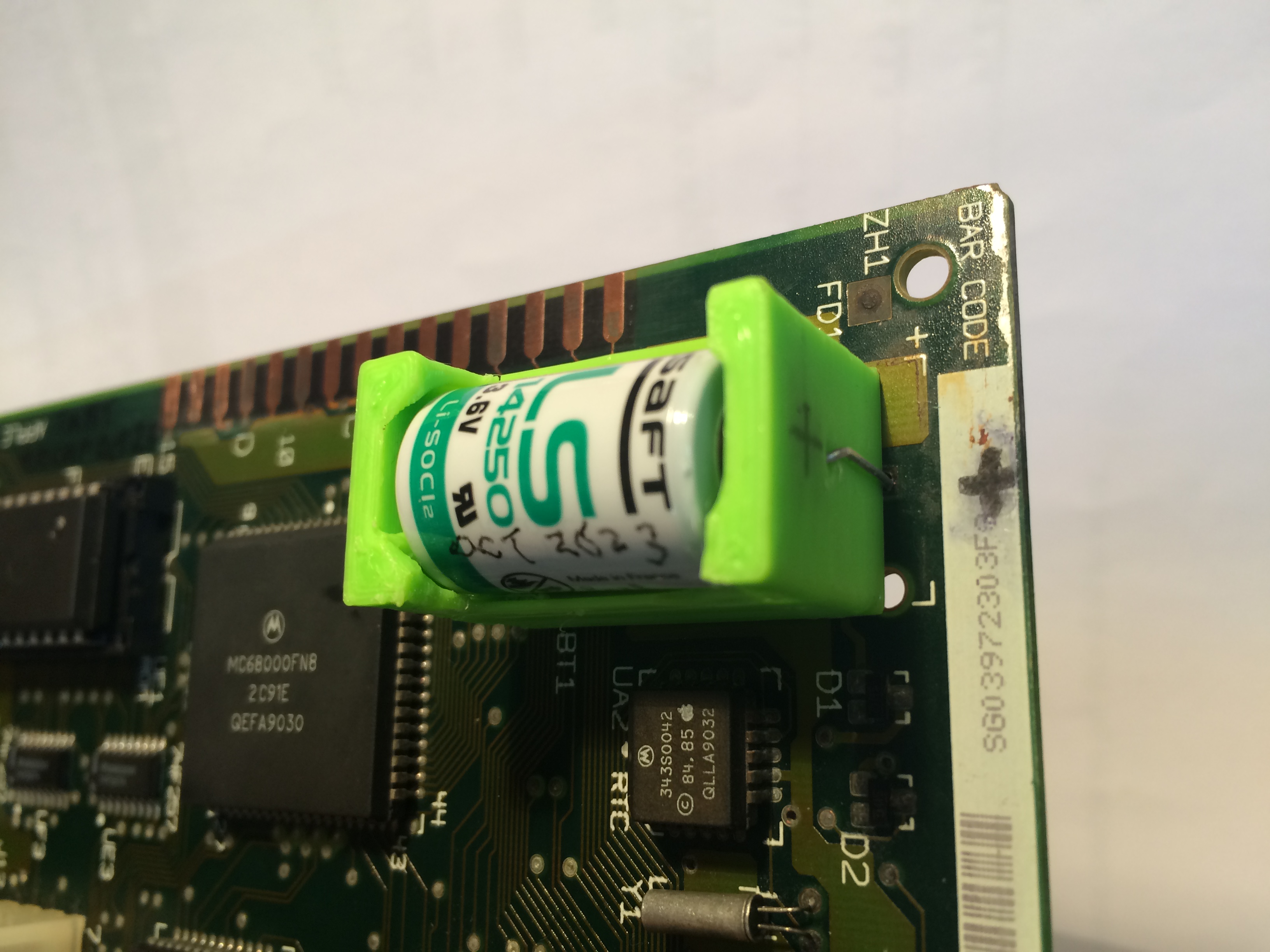 Macintosh 1/2 AA battery holder