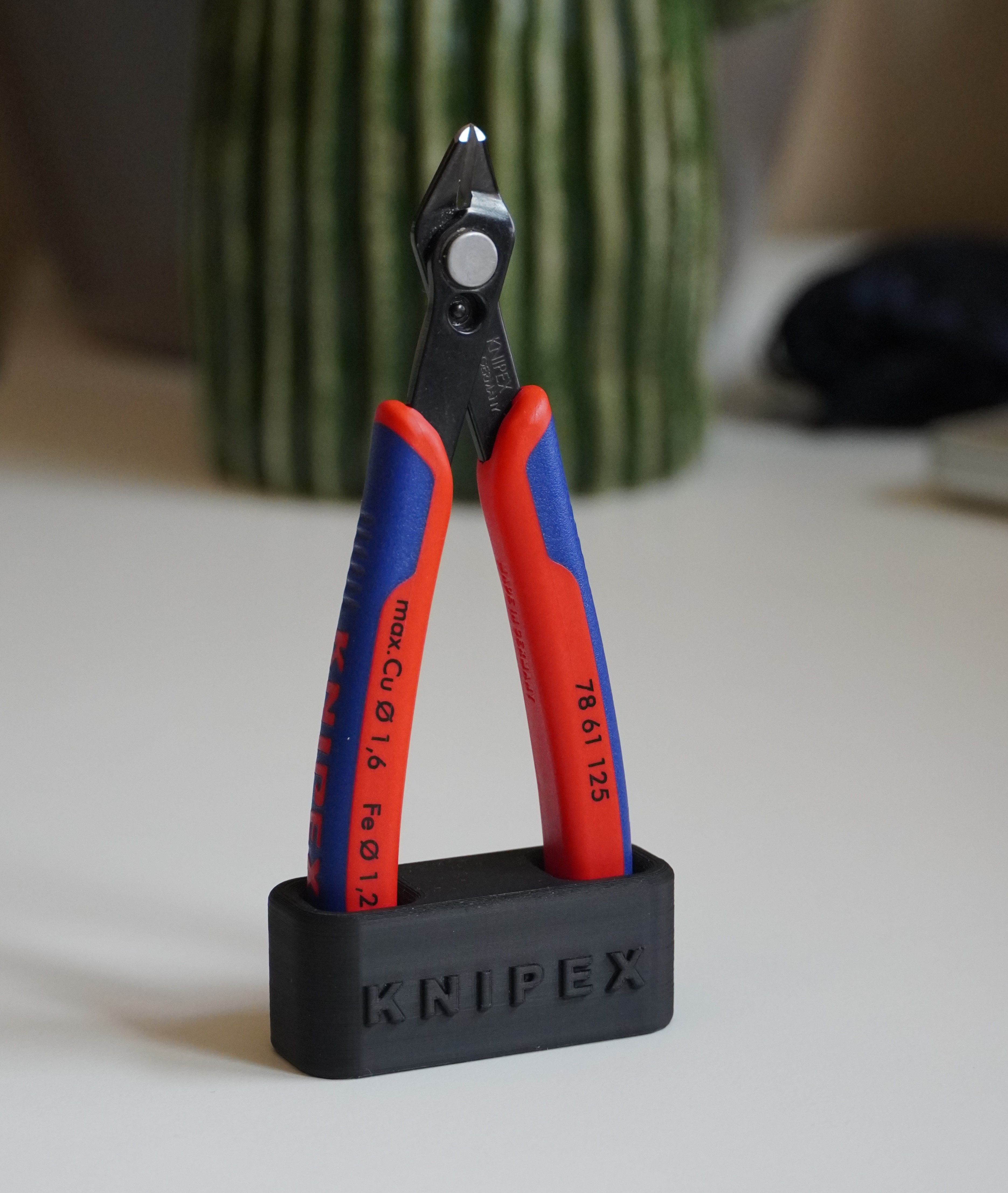 Knipex Super Knips Stand by tommmy3d Download free STL model