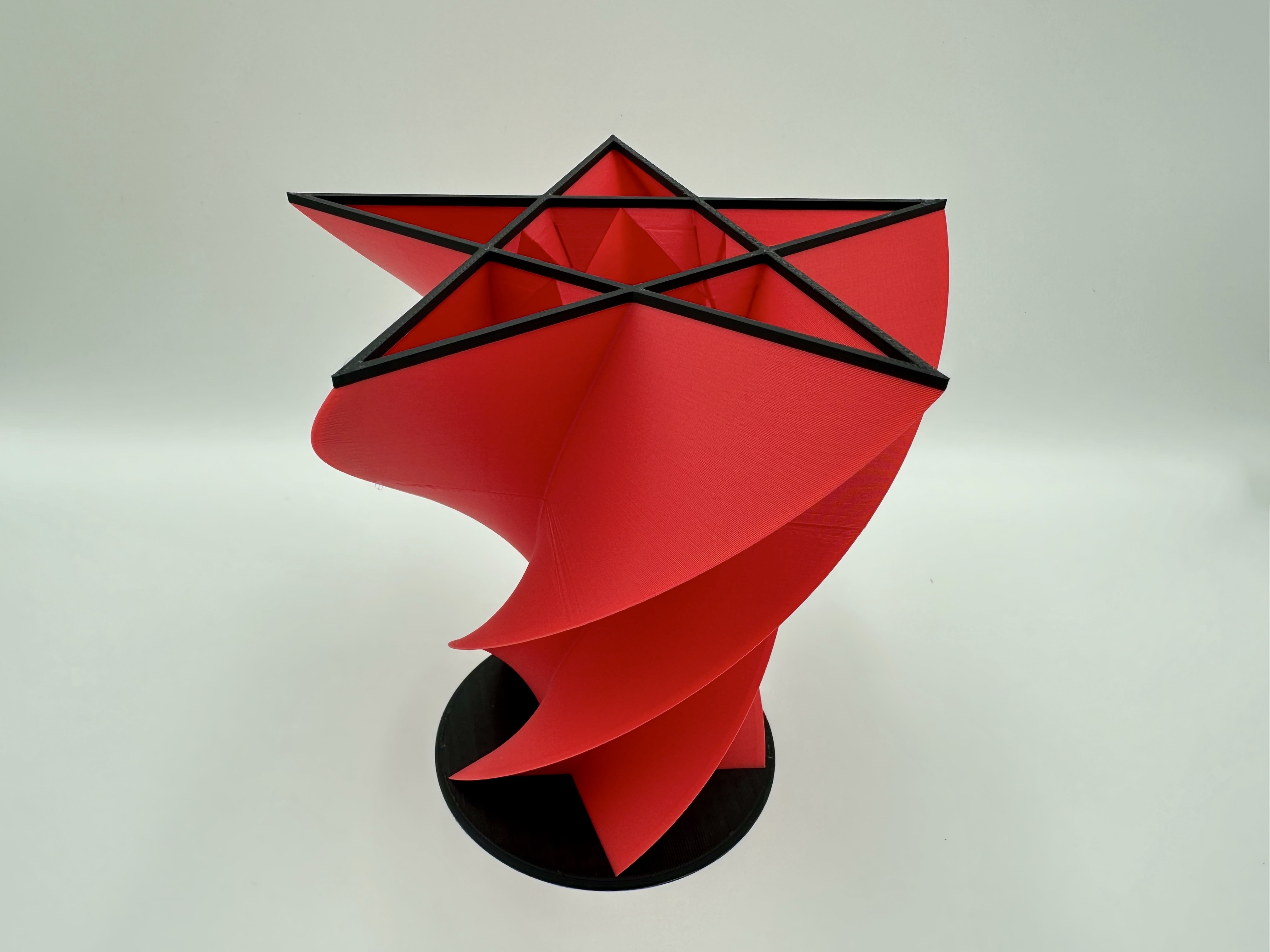 Twisted Pentagram Vase