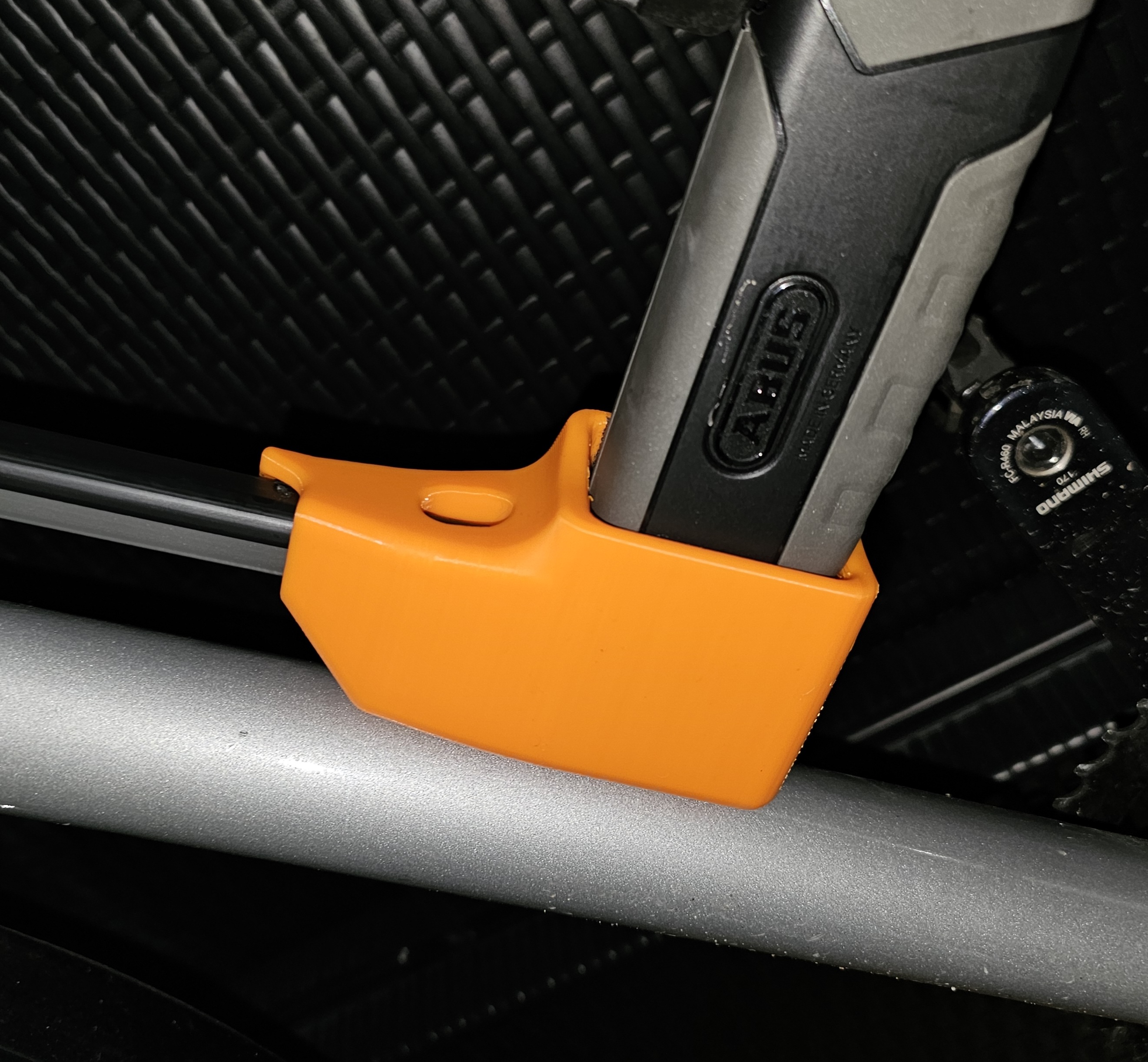 Stronger Abus Granit XPlus 540 shackle lock bottle cage holder