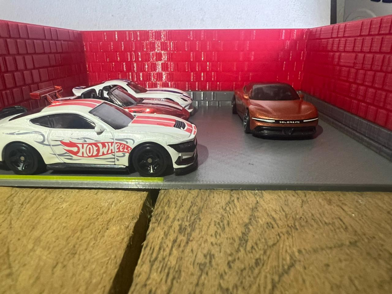 Diorama de Garaje Hotwheels (1:64) Todo en Uno — thumbnail 3