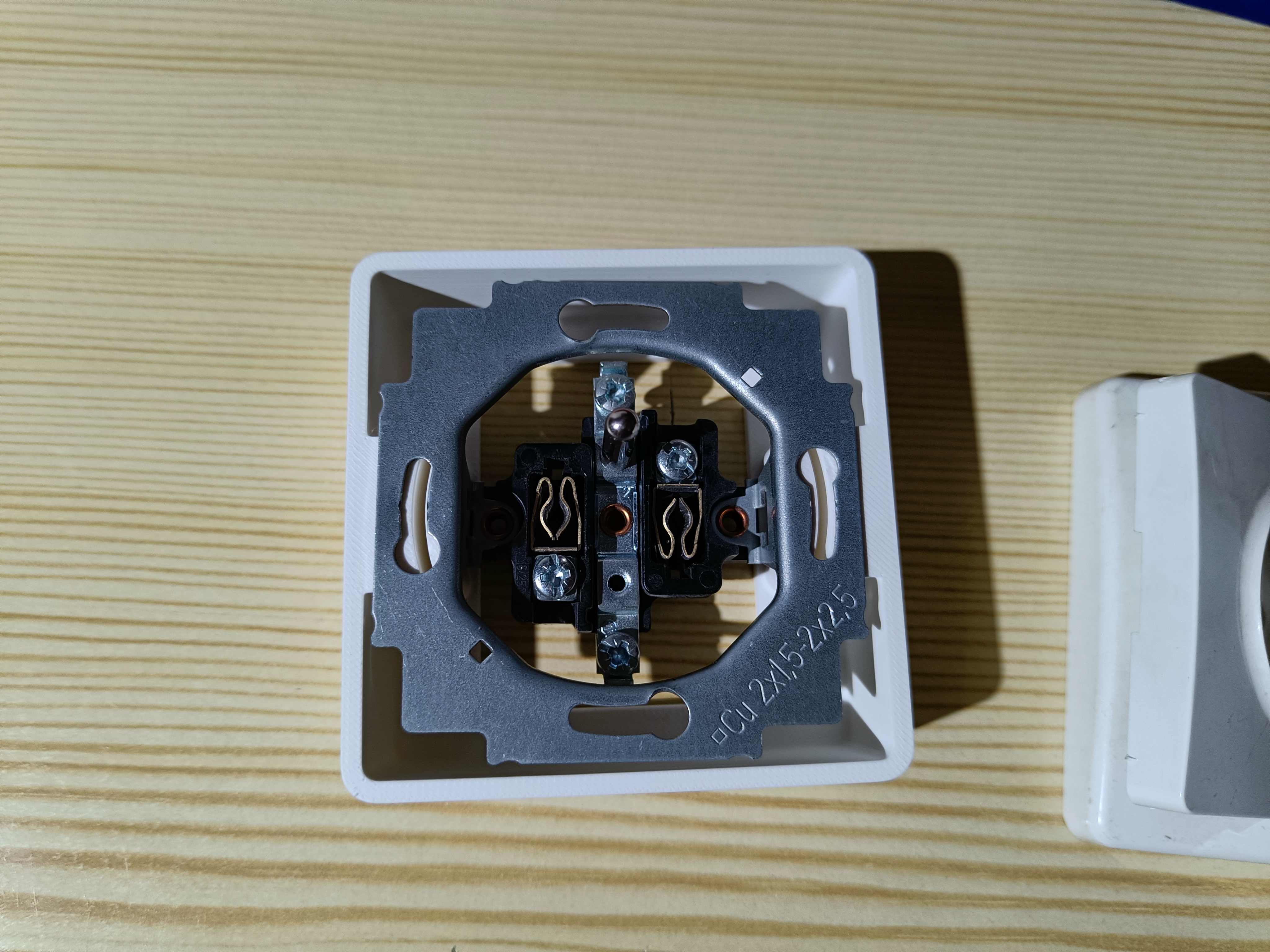 Wallbox for socket — thumbnail 2
