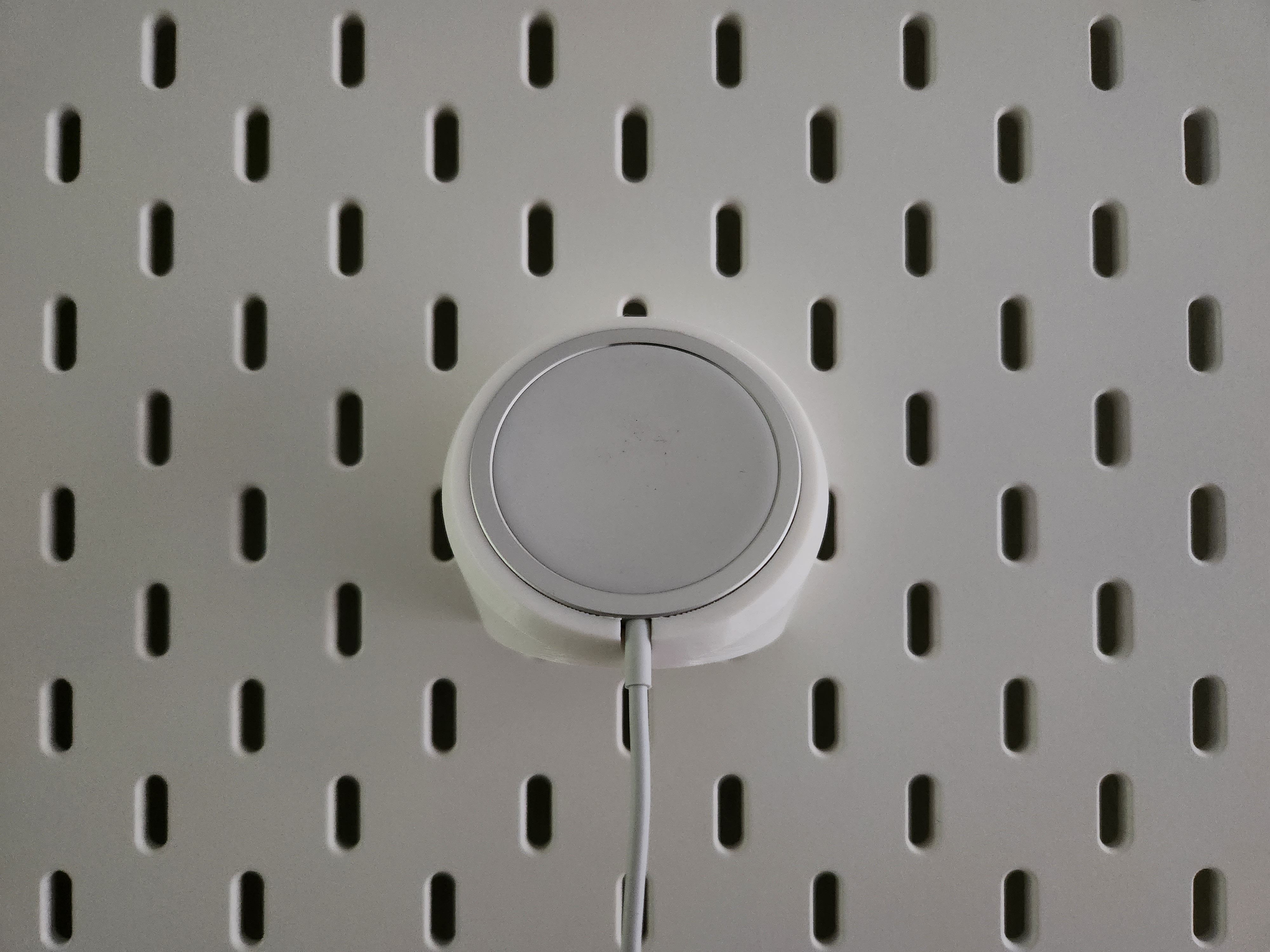 IKEA Skadis MagSafe Charger