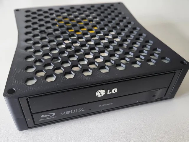 Desktop CD / DVD / BluRay Drive Cabinet / Enclosure