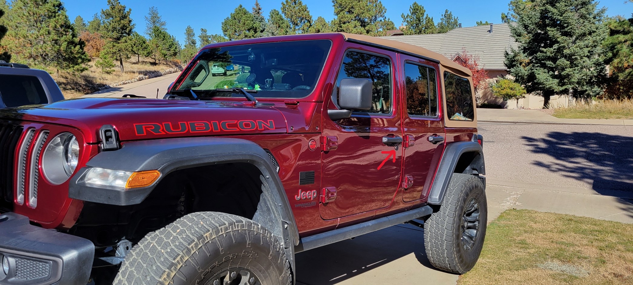 2018+ Jeep (JL) key hole hider