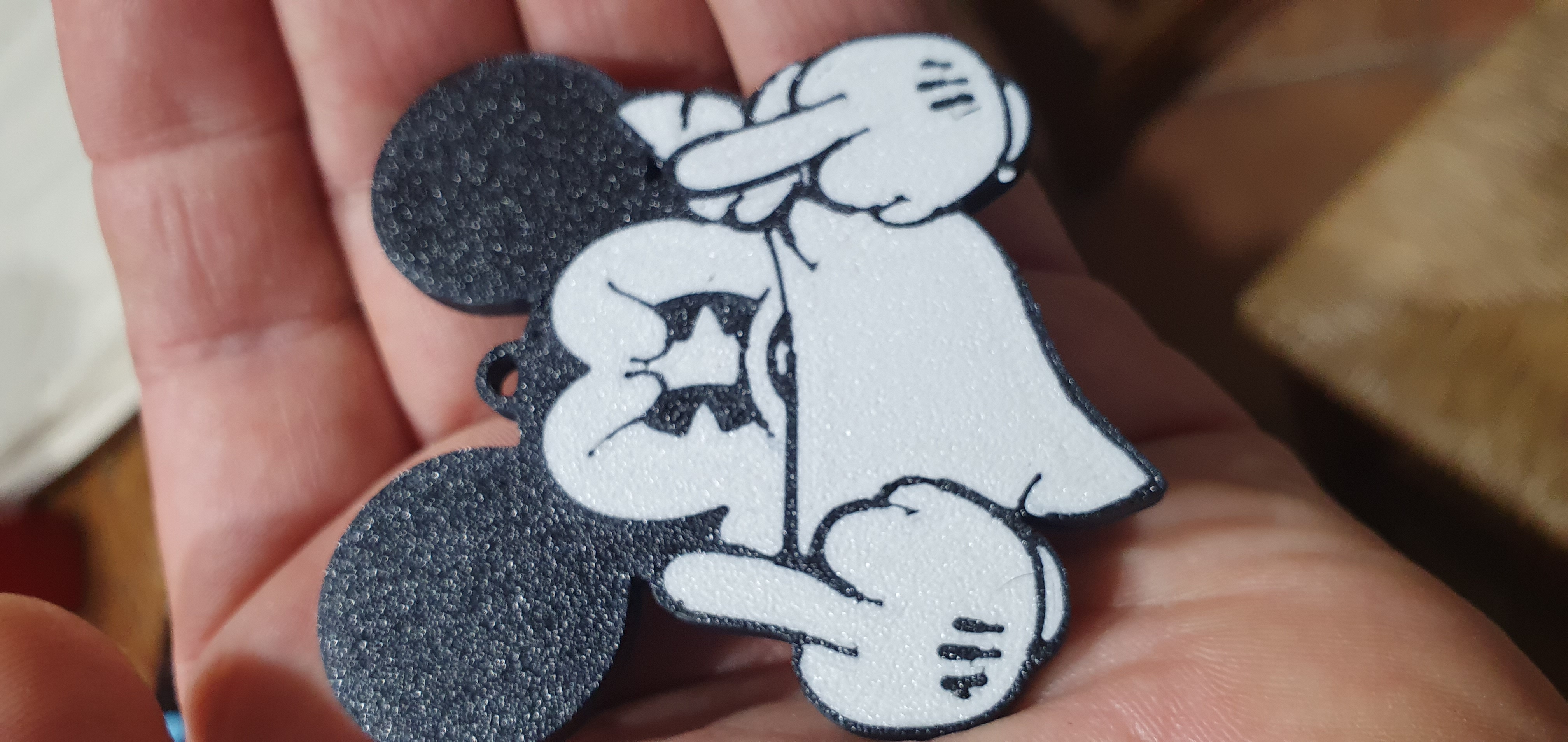 Mickey fingers up keychain