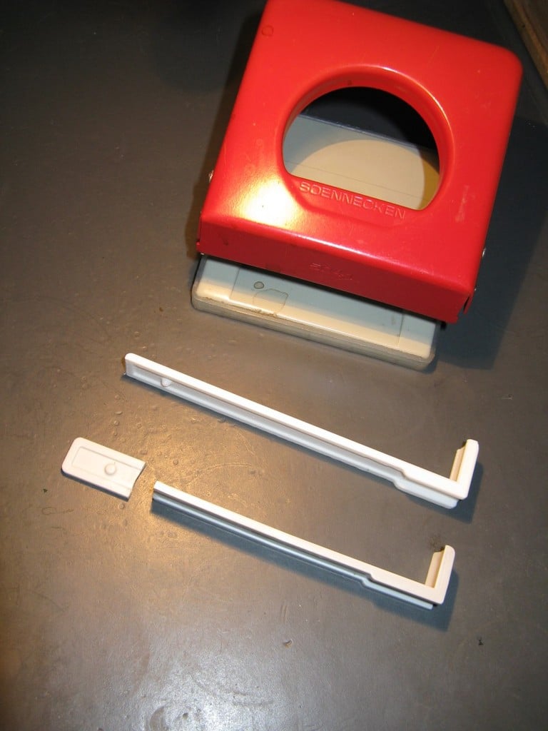 Paper size adjuster soennecken 5041 / papiermaatinstelding soennecken 5041 perforator