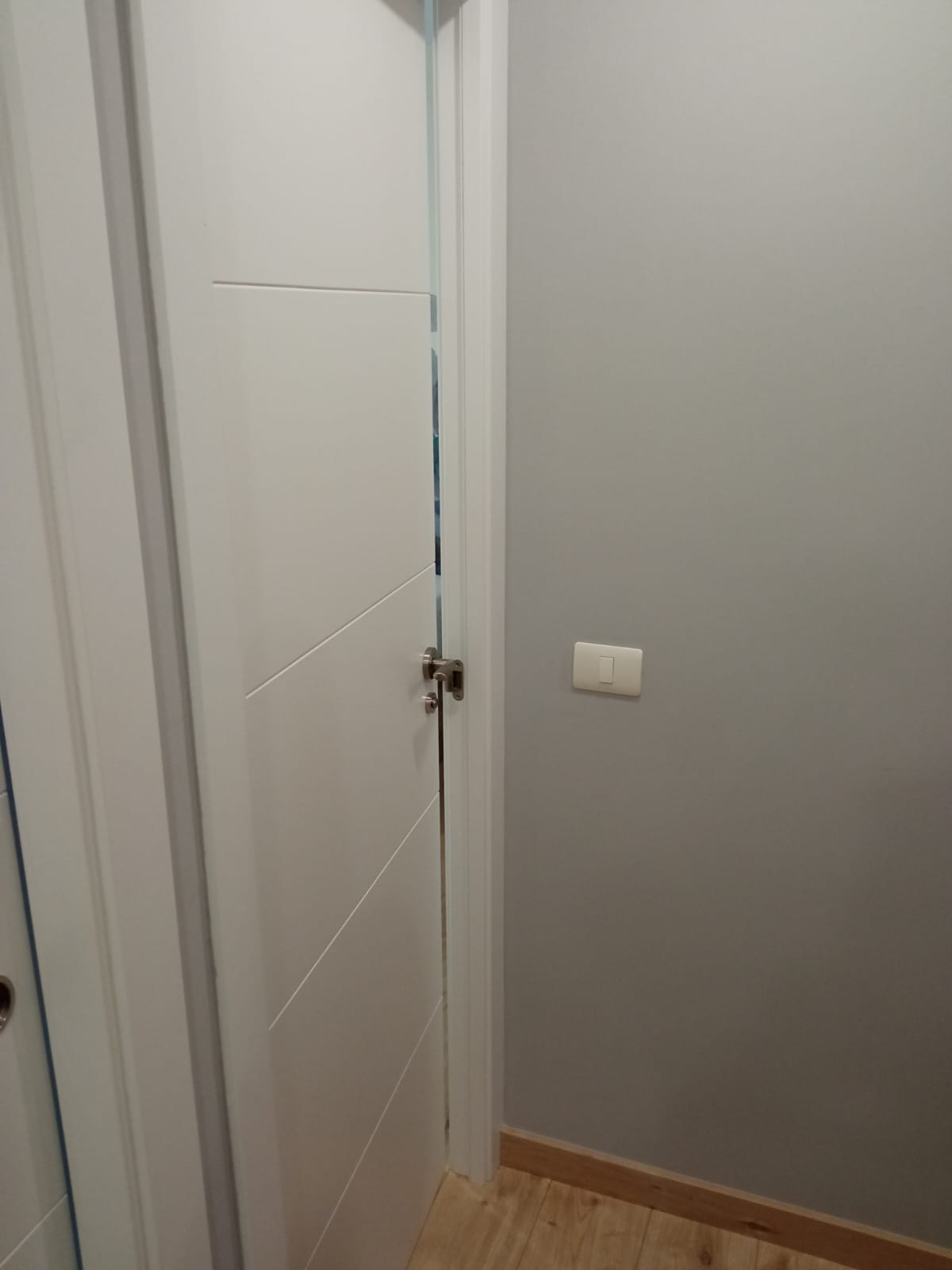 Miniatura 8 do modelo 3D Door stop on hinge