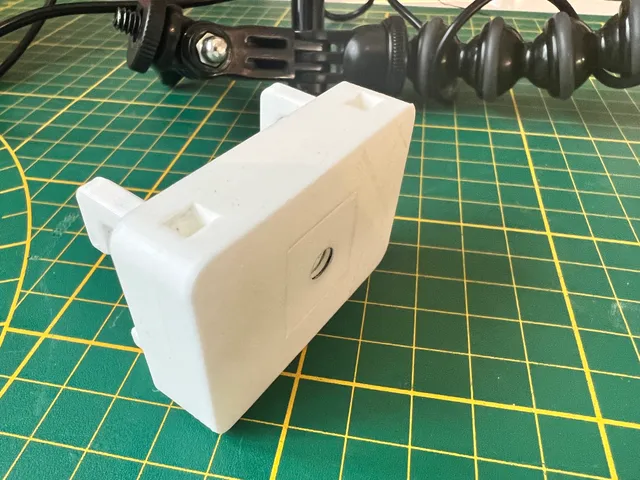 IKEA SKADIS thread mount for  1/4" threaded camera equipment