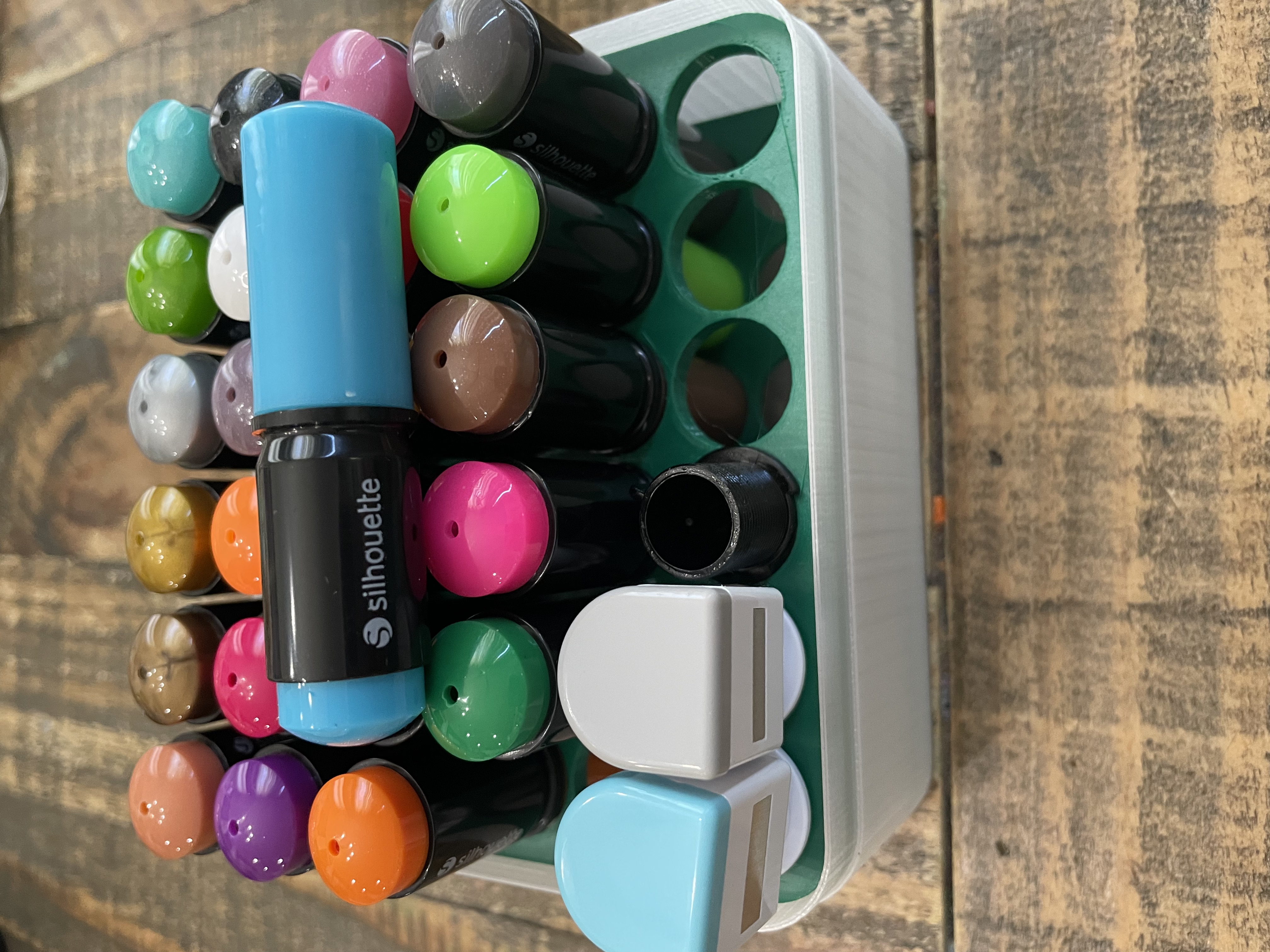 Insert to fit Silhouette Ultimate Sketch Pen Set
