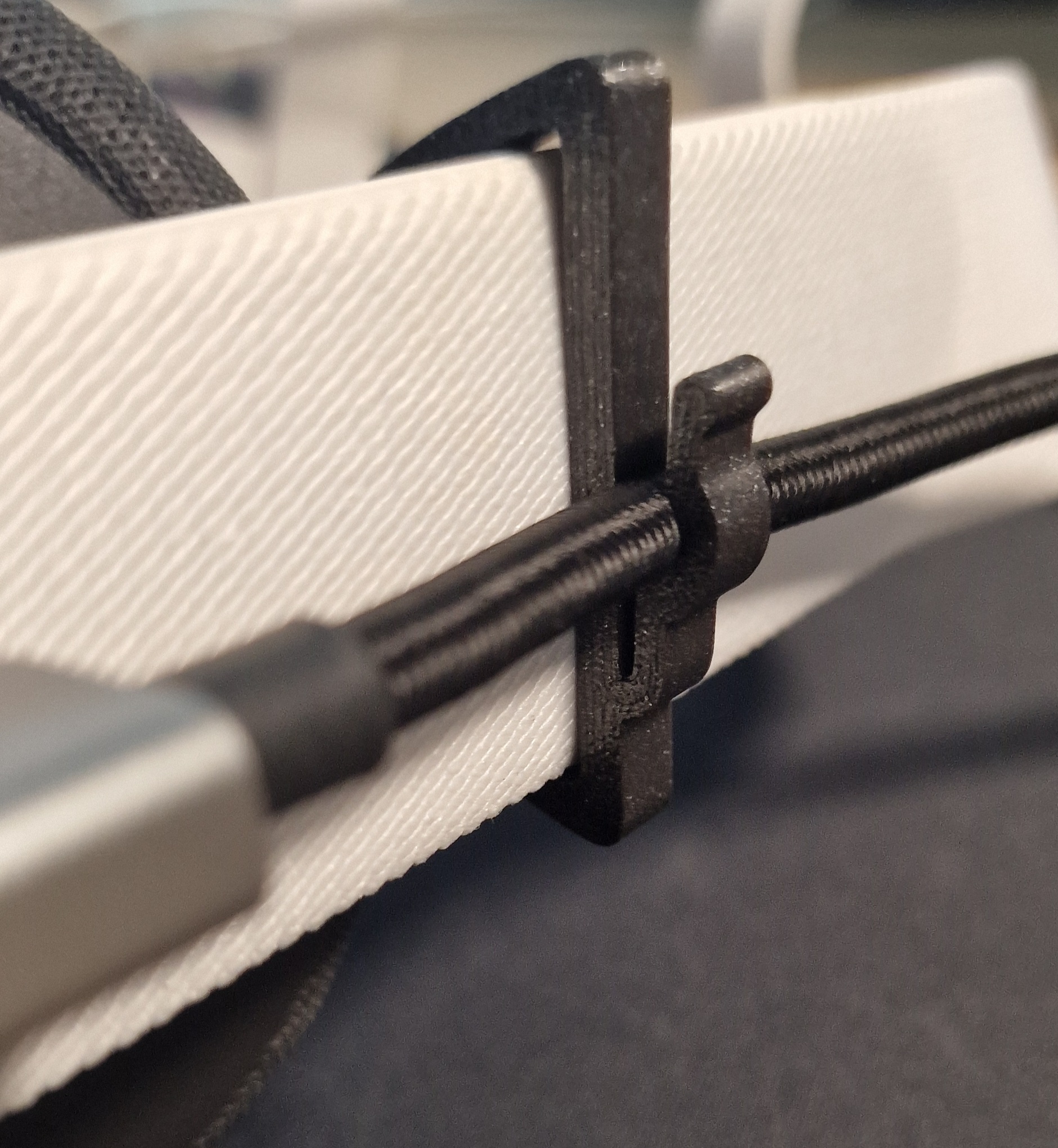 Meta Quest 3 USB-C cable holder by MarkG | Download free STL model