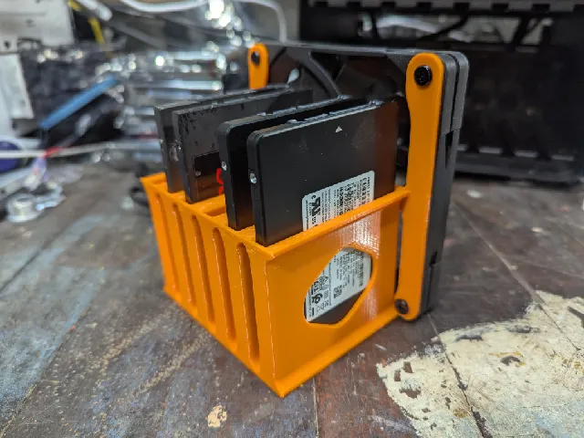 120mm Fan Mount for 6x 2.5" SSD
