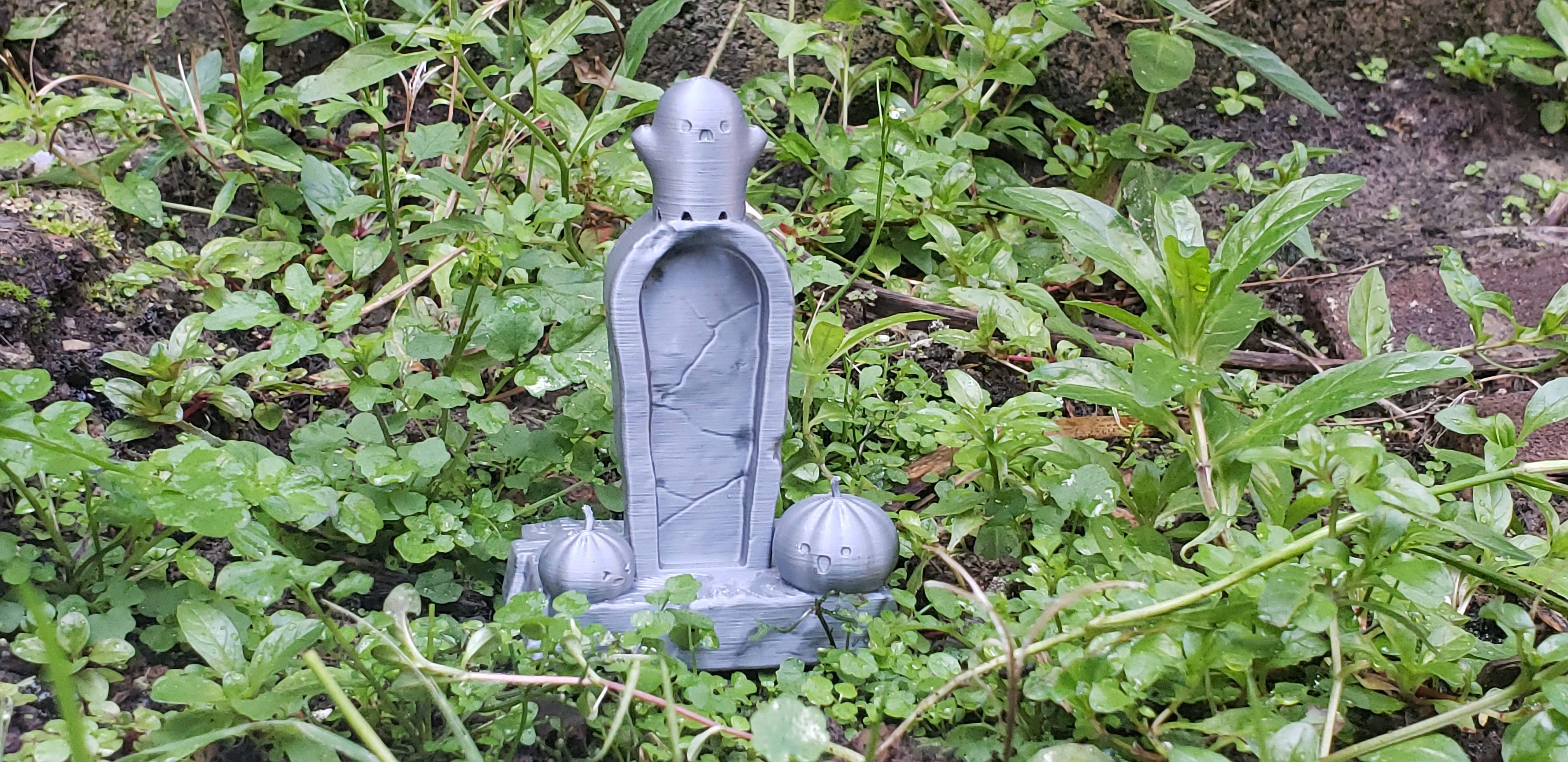Gravestone — thumbnail 2