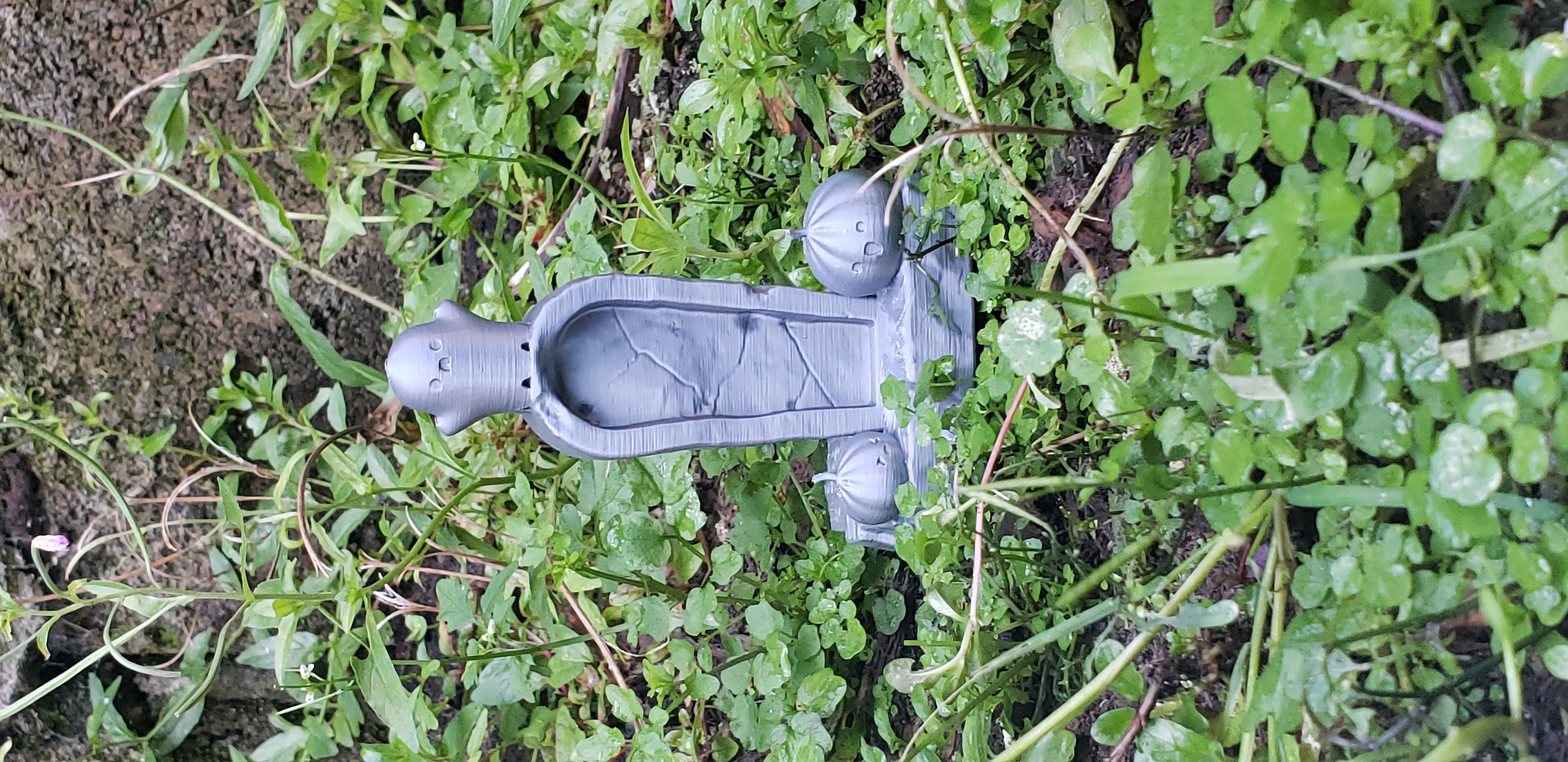Gravestone — thumbnail 3