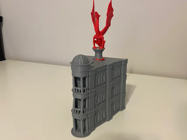 Gringotts Piggy Bank with Dragon Lid