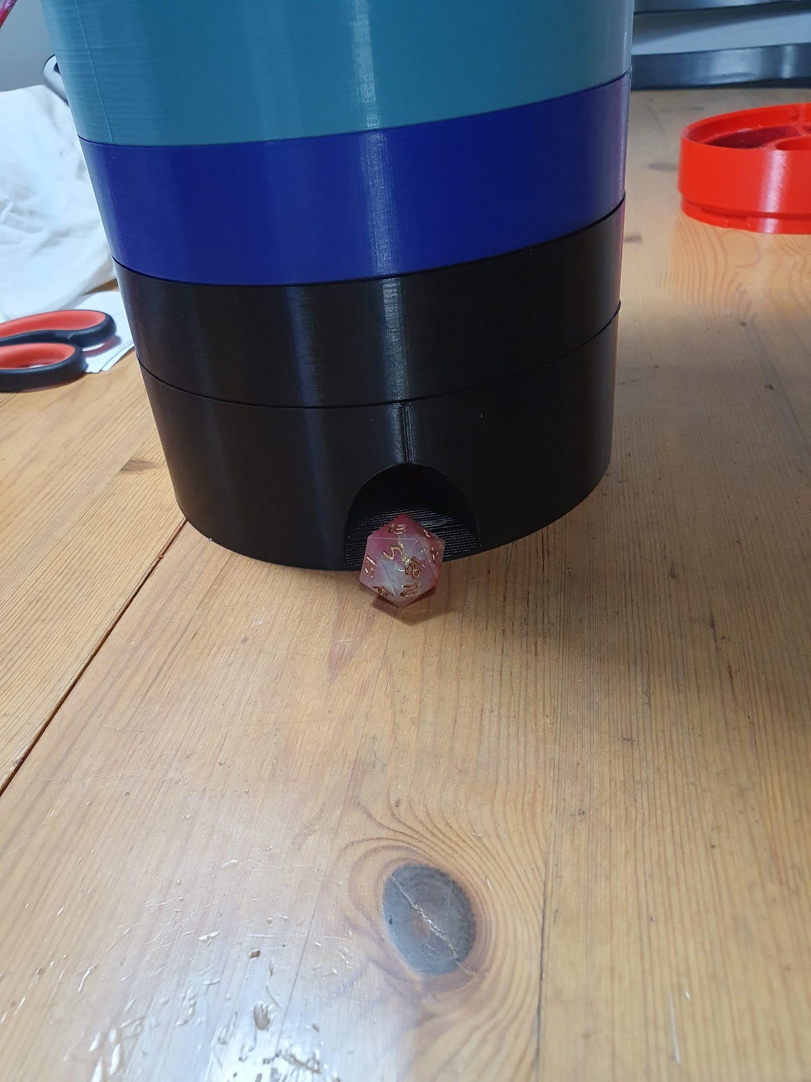 stackable dicebox and dice tower — miniatura 6