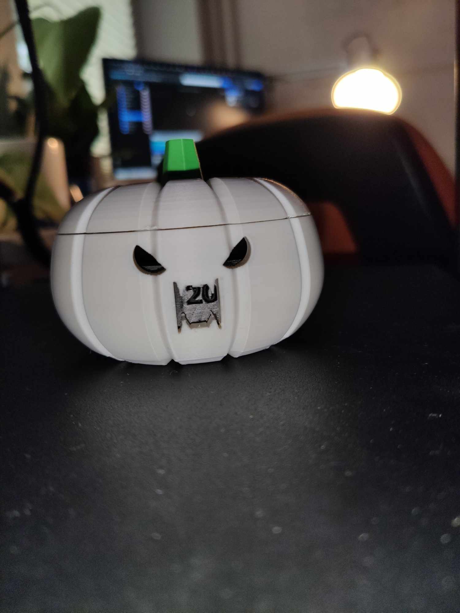 Jack O'Lantern D20 spinner