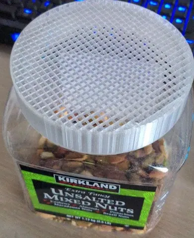 Kirkland nuts mesh lid