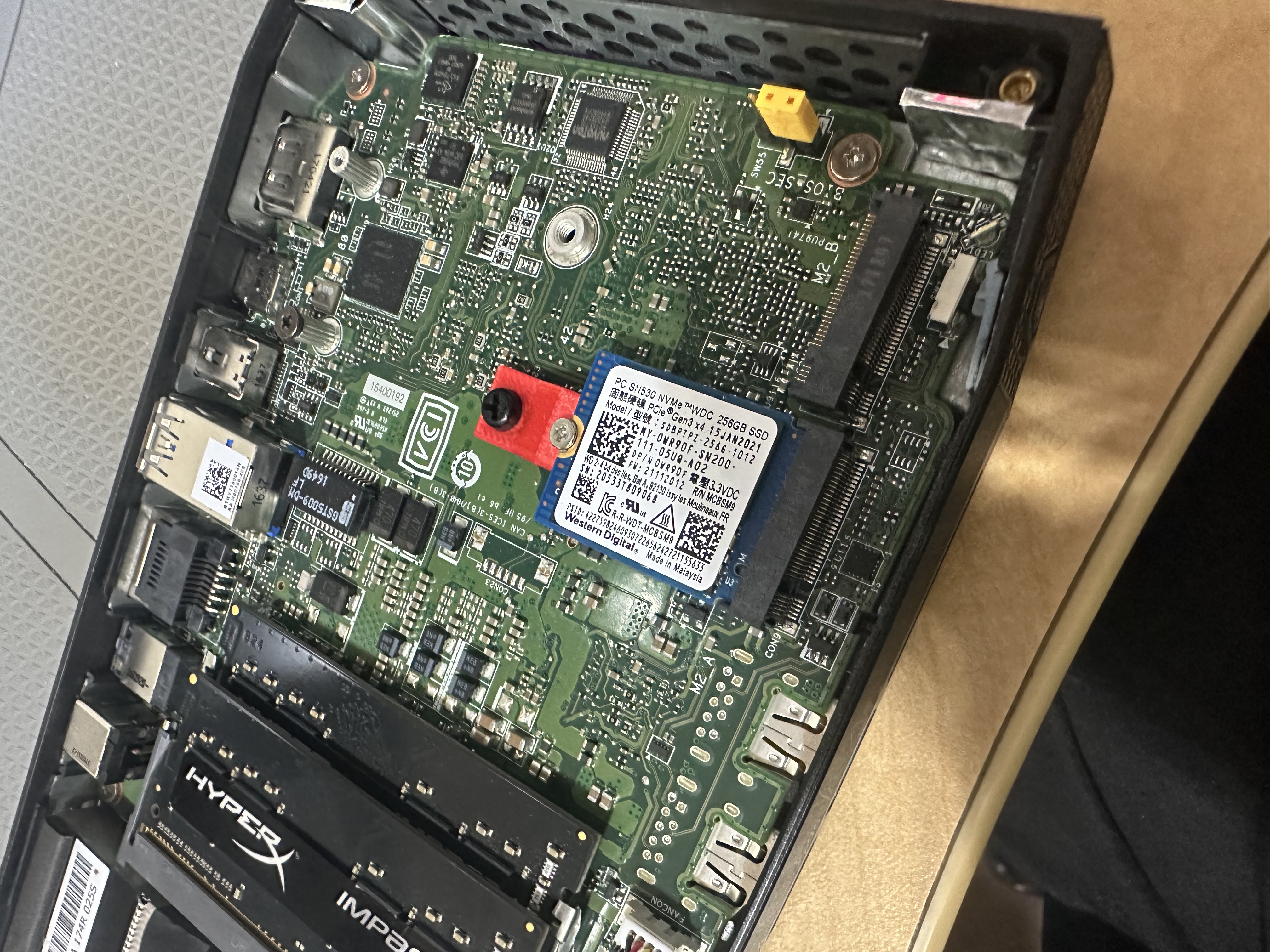 Intel Nuc NUC6I7KYK 30mm m.2 adapter 2242 to 2230 conversion