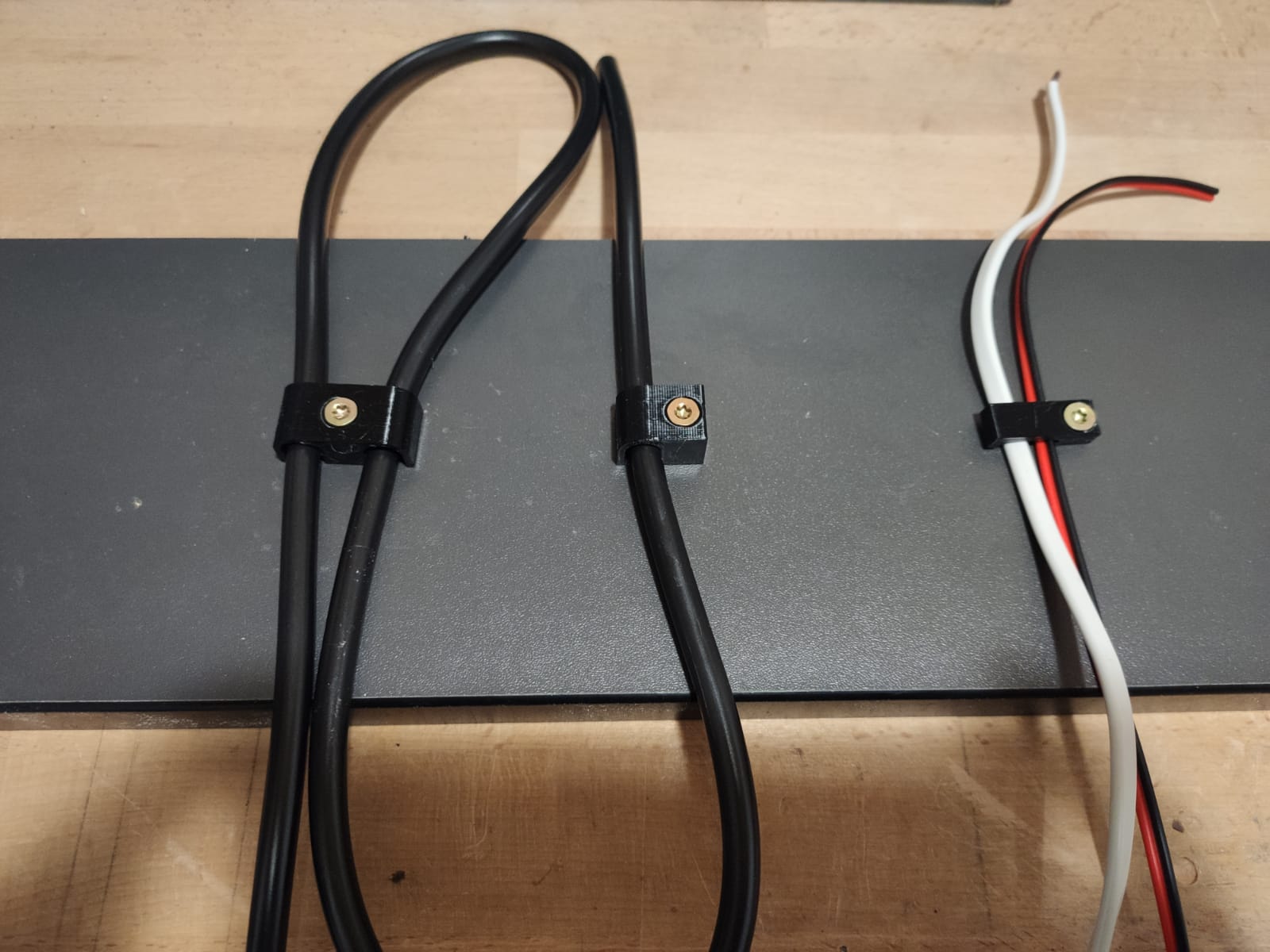 cable clamp
