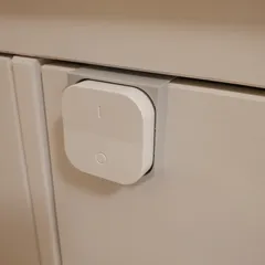 Drawer holder for Ikea tradfri switch