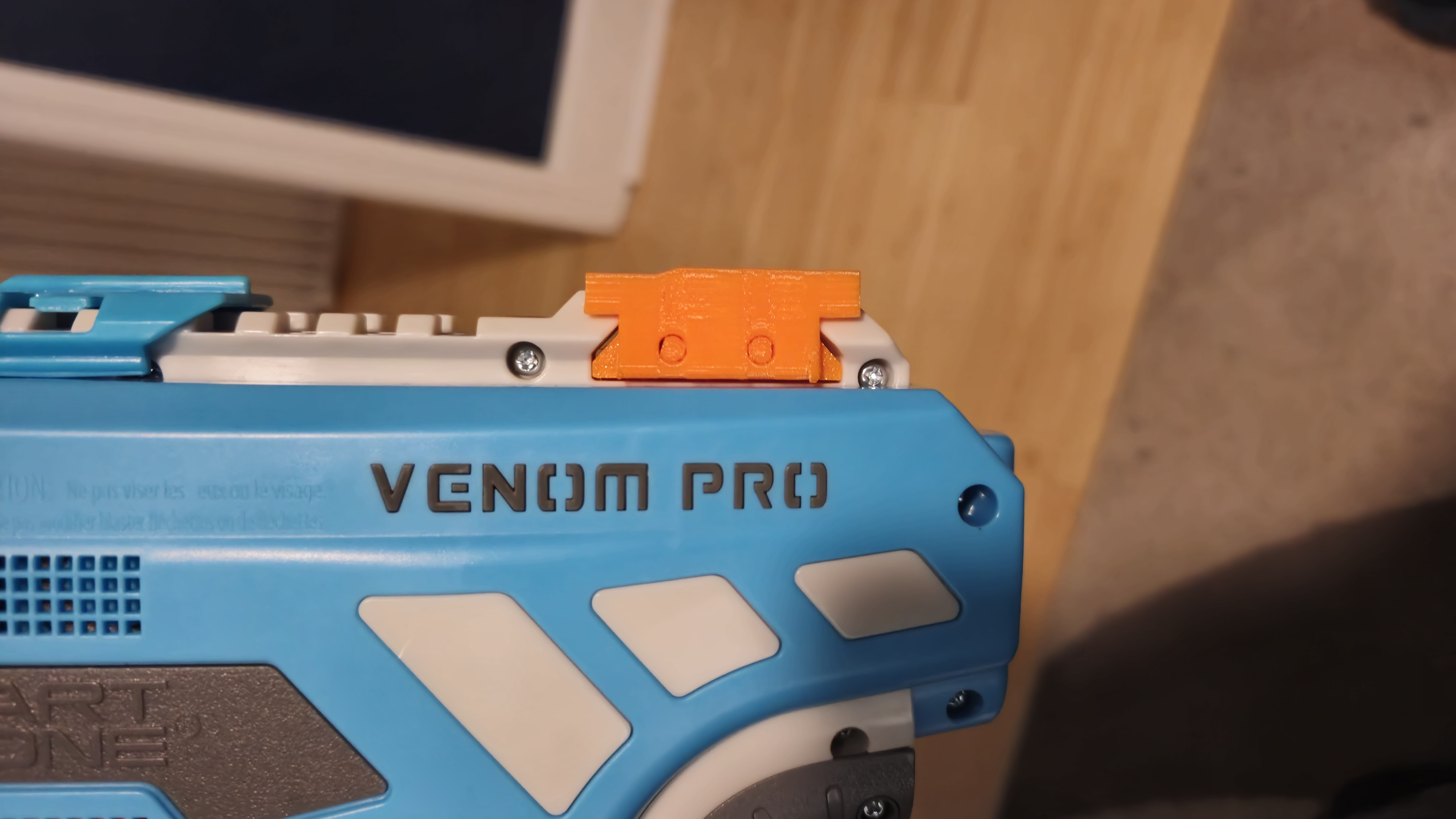 mini faux red dot Venom Pro Mount