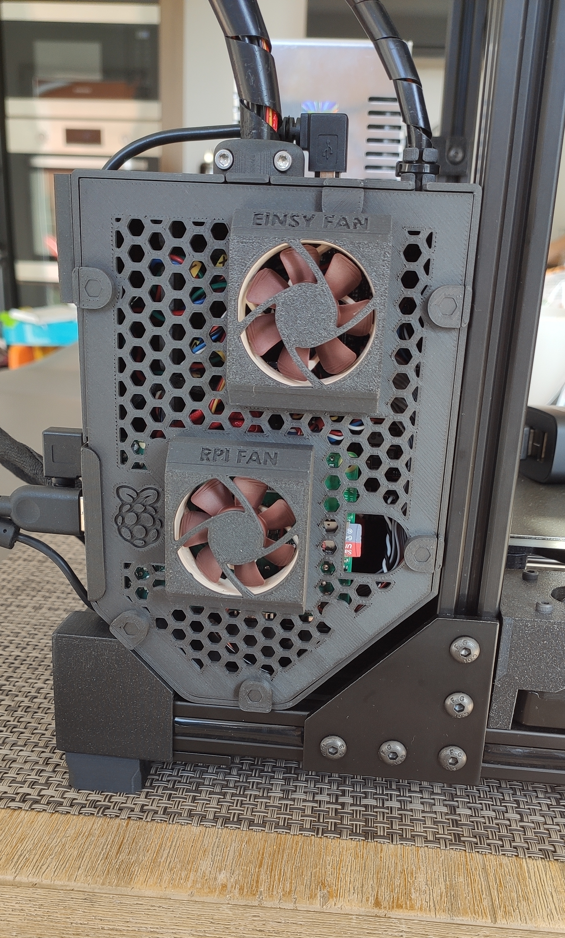 Jerlo Einsy Box Bear (Rpi3B+ / Rpi4)