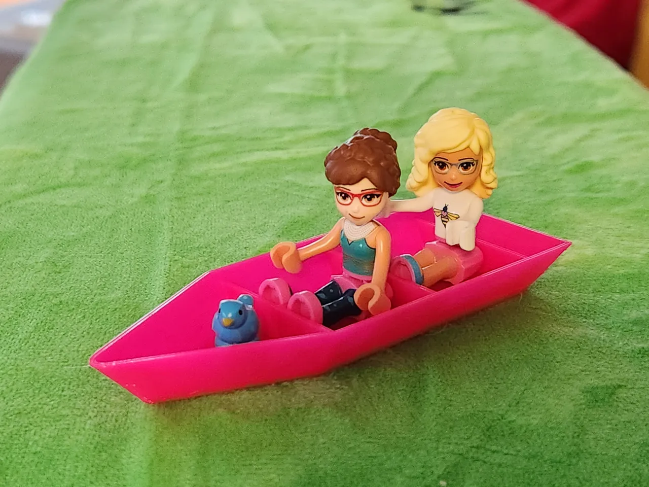 Lego girls online boat