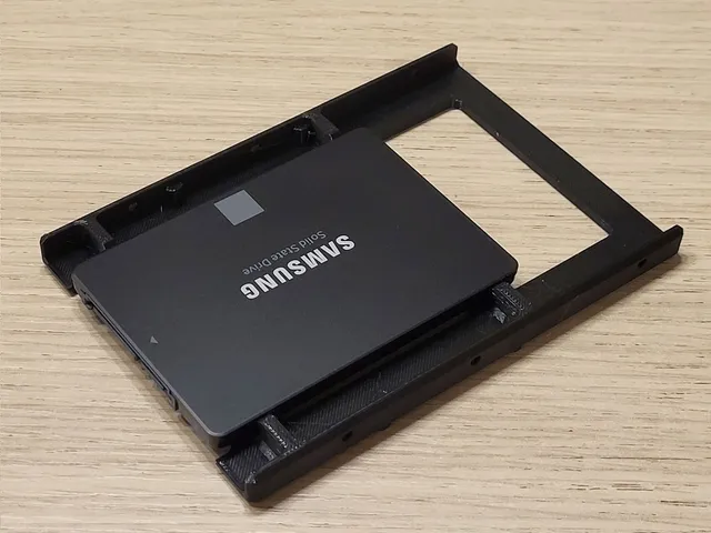 2.5" to 3.5" SSD HDD Bay Adapter - Screwless