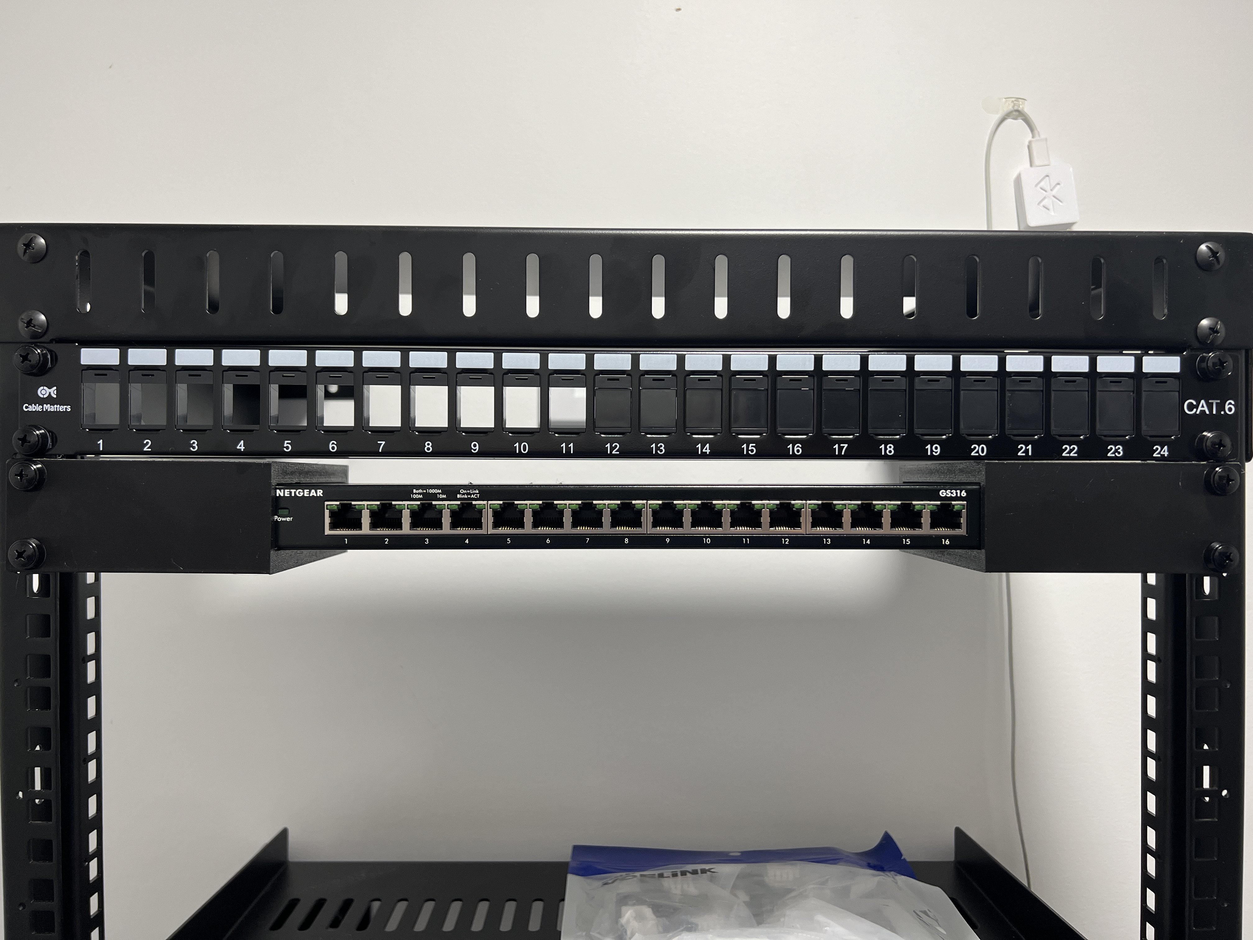 Netgear GS316/EP Switch 19" Rack Mounting Brackets